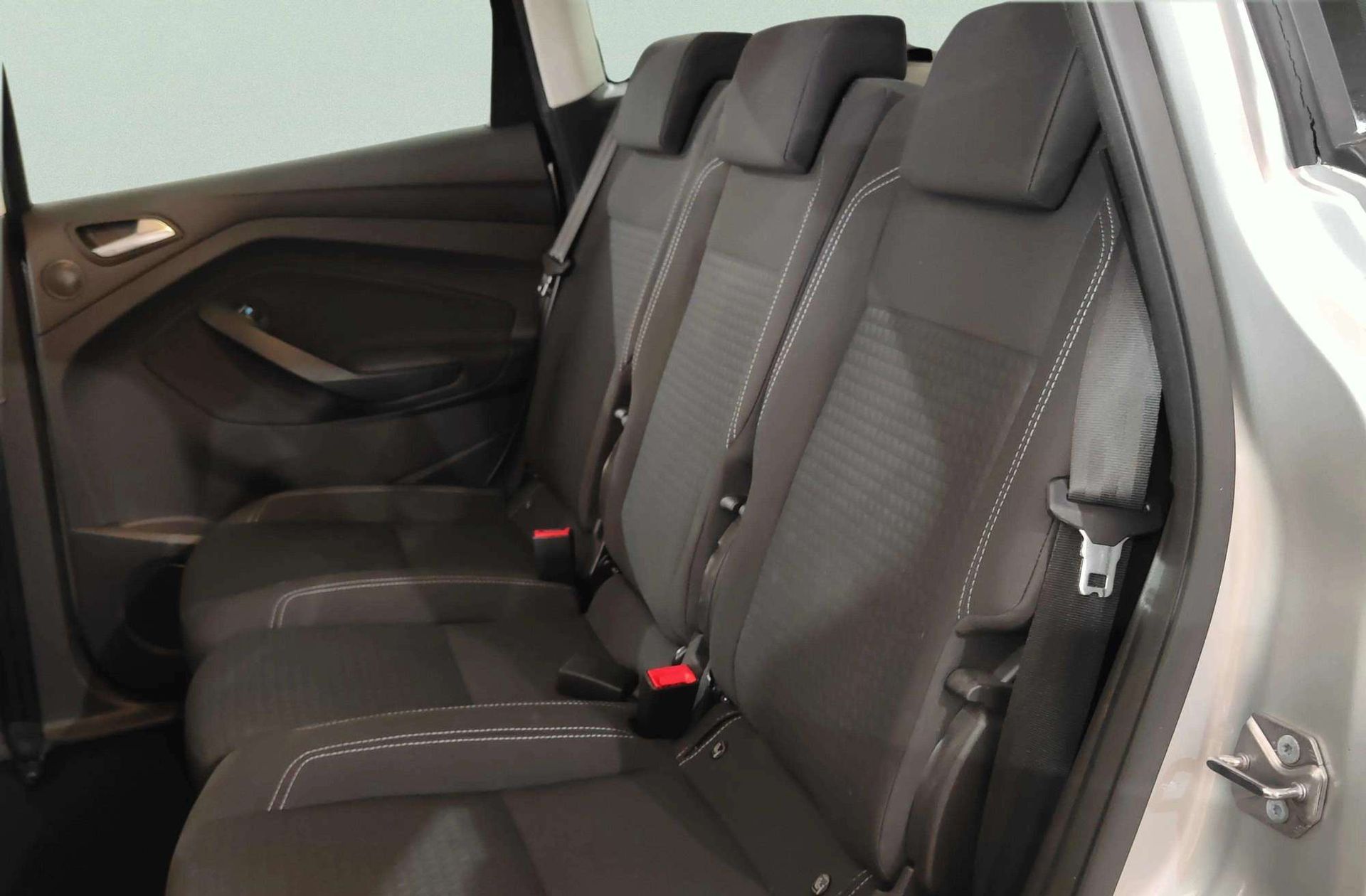 Ford C-Max 1.0 EcoBoost Trend+ - foto 11