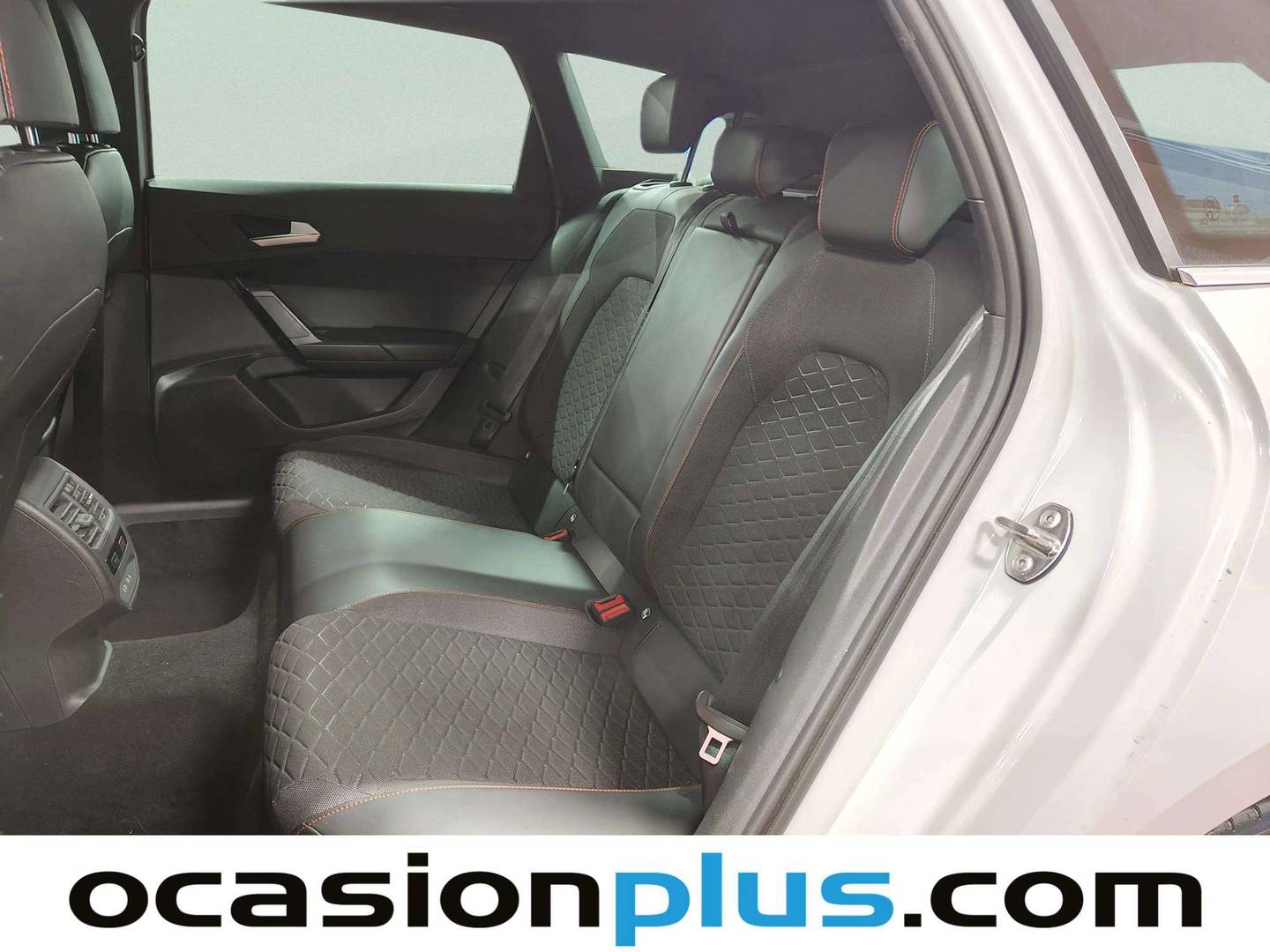 Foto asientos traseros Seat León SEAT León ST ST 2.0 TDI S&S FR Go L DSG (150 CV)