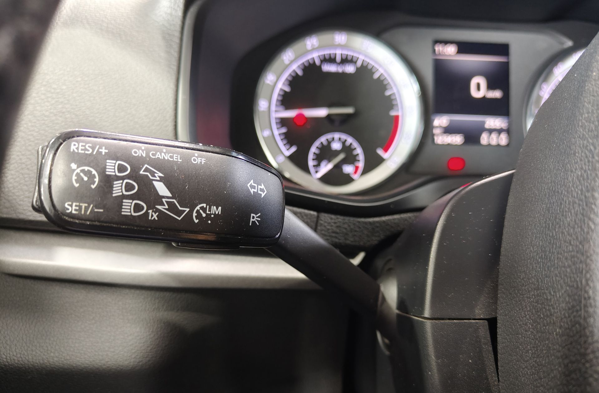 Škoda Karoq 2.0 TDI Ambition - foto 24