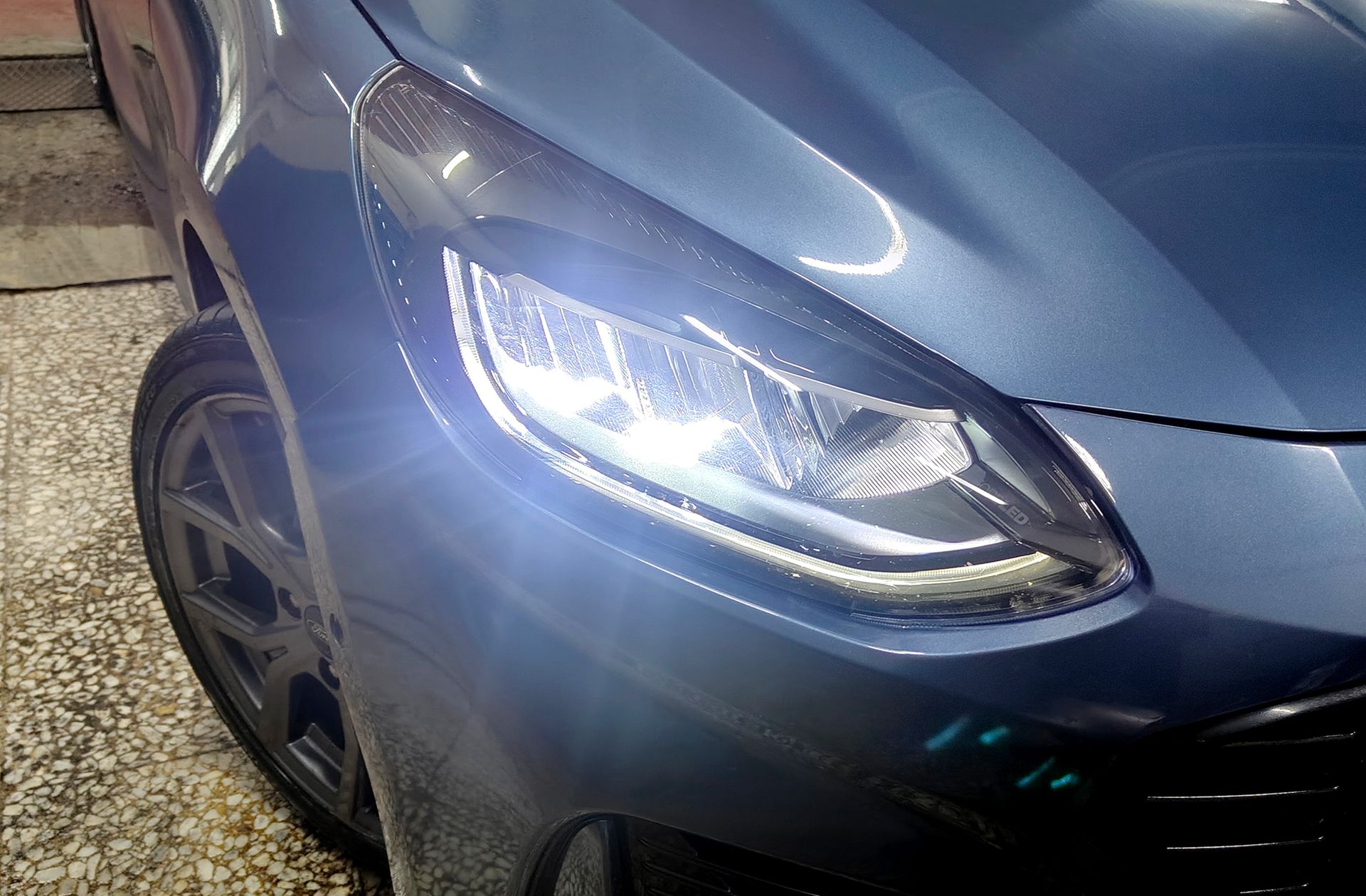 Ford Fiesta 1.0 EcoBoost MHEV ST-Line - foto 13