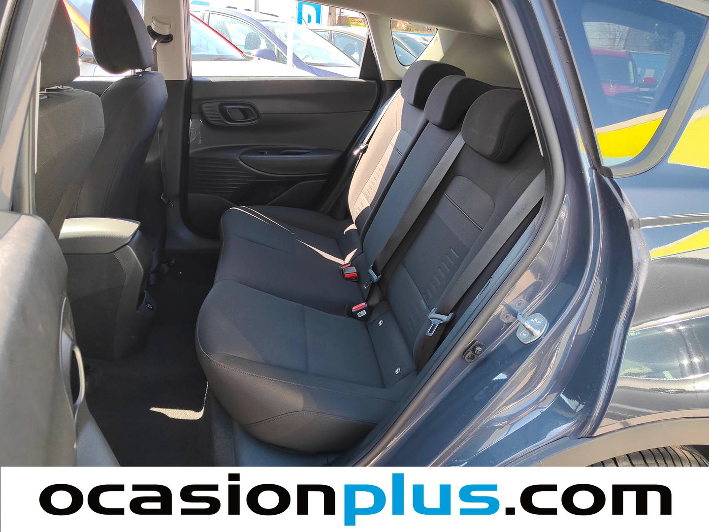 Foto asientos traseros Hyundai Bayon Hyundai Bayon 1.2 MPI Maxx (79 CV)