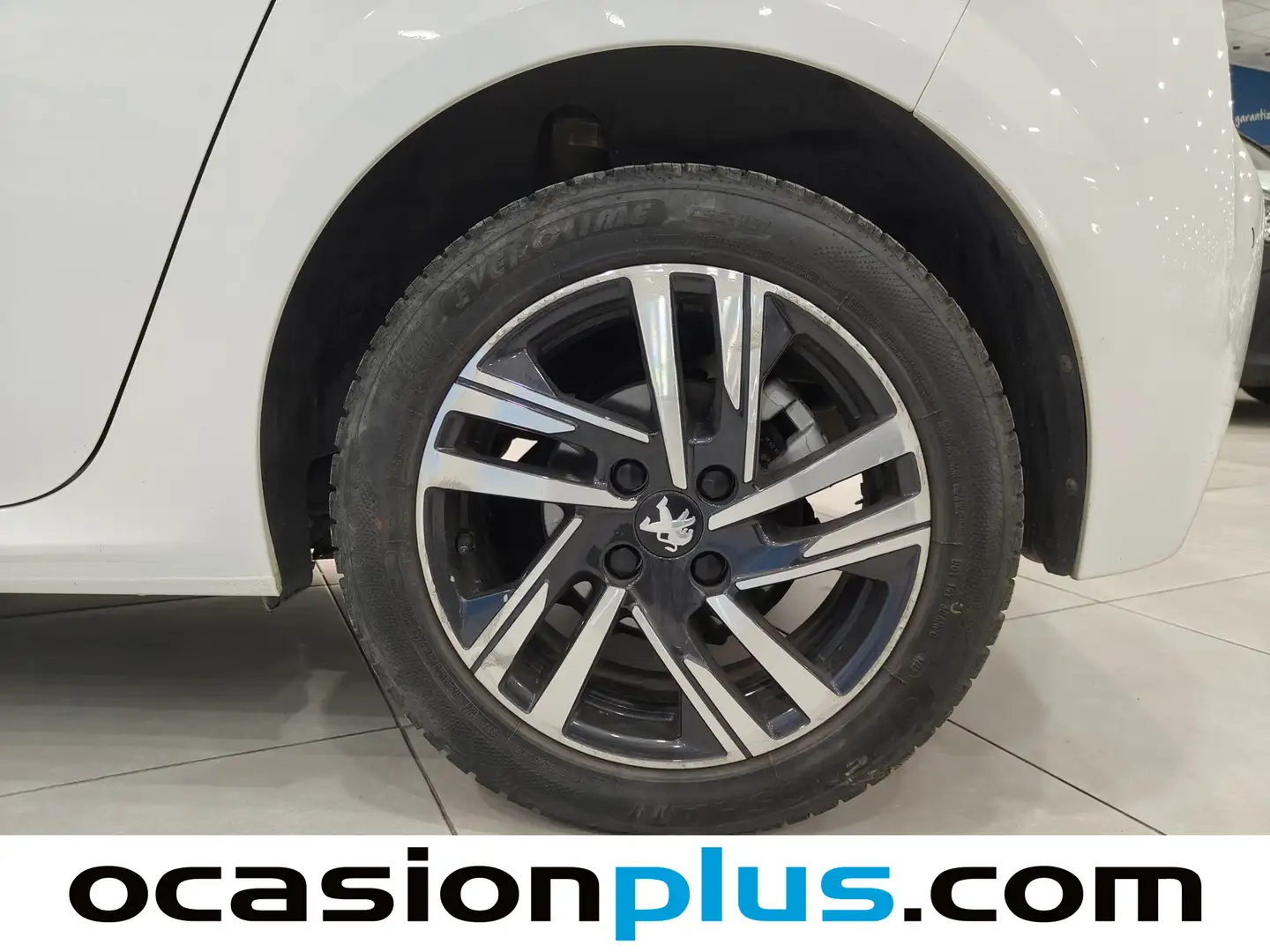 Foto Peugeot 208 Peugeot 208 PureTech 100 Allure (100 CV)