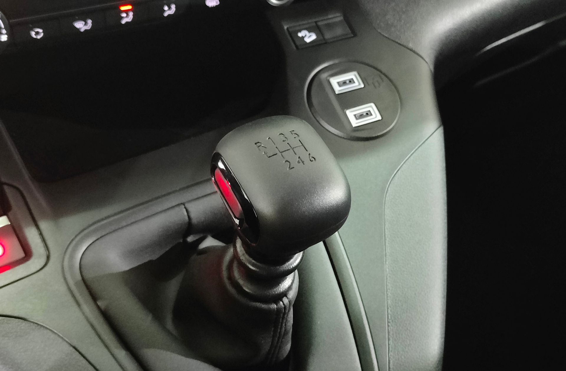 Fiat Doblò BlueHDi 100 M - foto 5