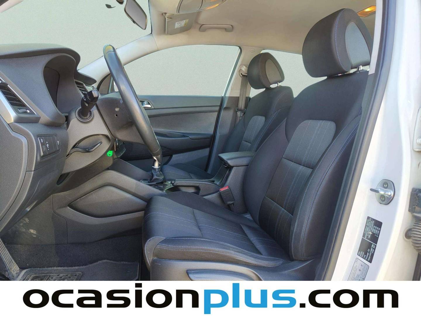 Foto asientos delanteros Hyundai Tucson Hyundai Tucson 1.6 GDI BlueDrive Essence 4x2 (131 CV)