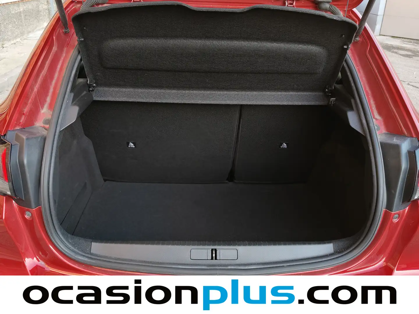 Foto Peugeot 208 Peugeot 208 BlueHDi 100 Allure (100 CV)