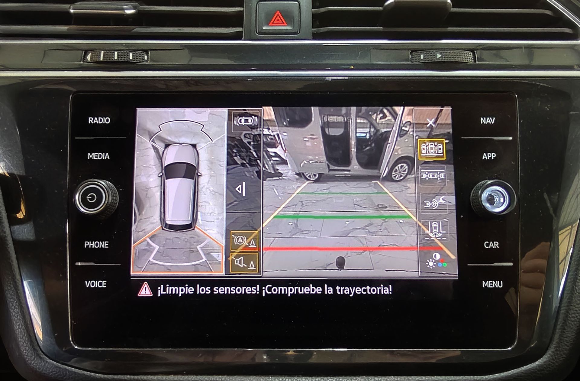 Volkswagen Tiguan R-Line 2.0 TDI DSG - foto 7