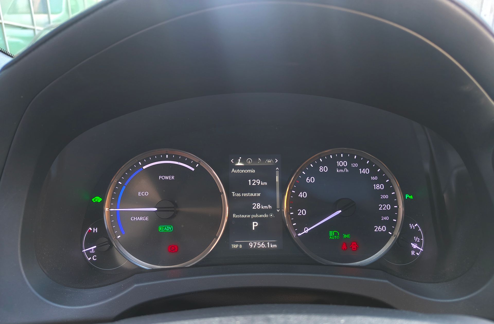 Lexus RC 300h Executive Navi Nedc - foto 32