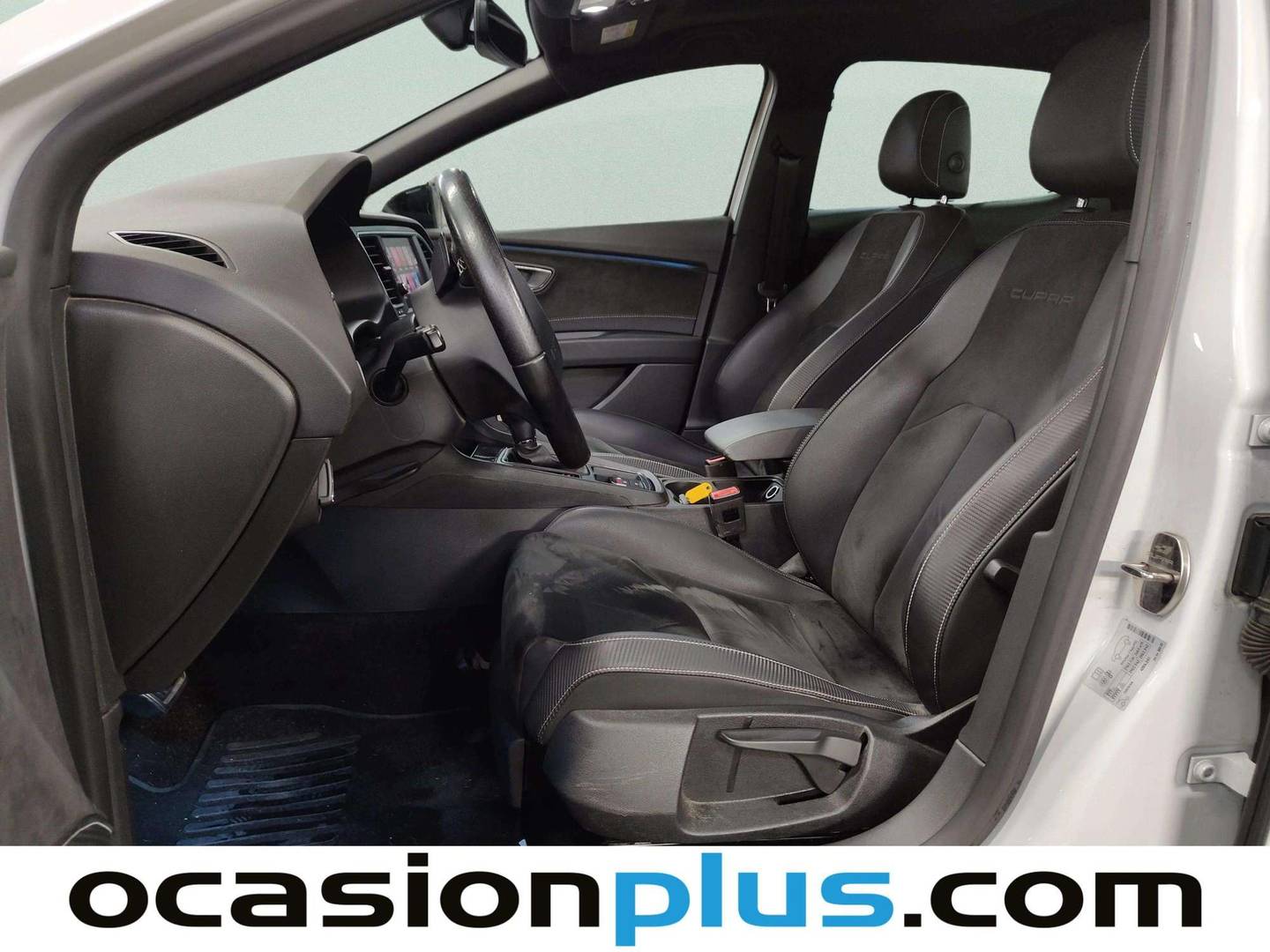 Foto asientos delanteros Seat León Seat León 2.0 TSI S&S Cupra DSG (300 CV)