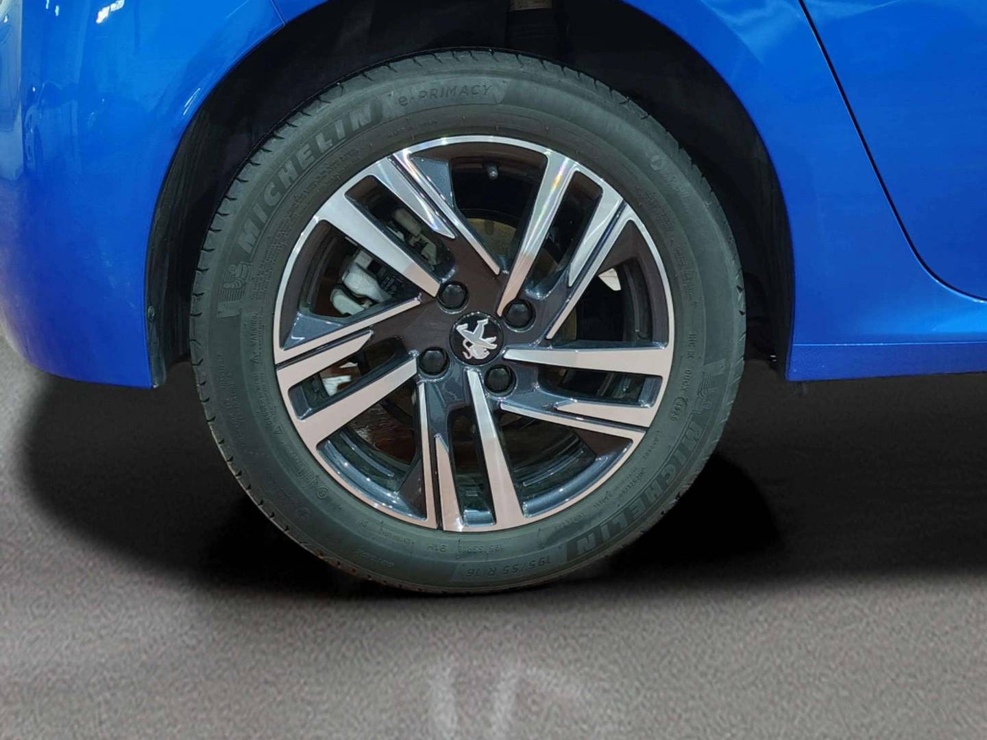 Foto Peugeot 208 Peugeot 208 PureTech 100 Allure  (100 CV)