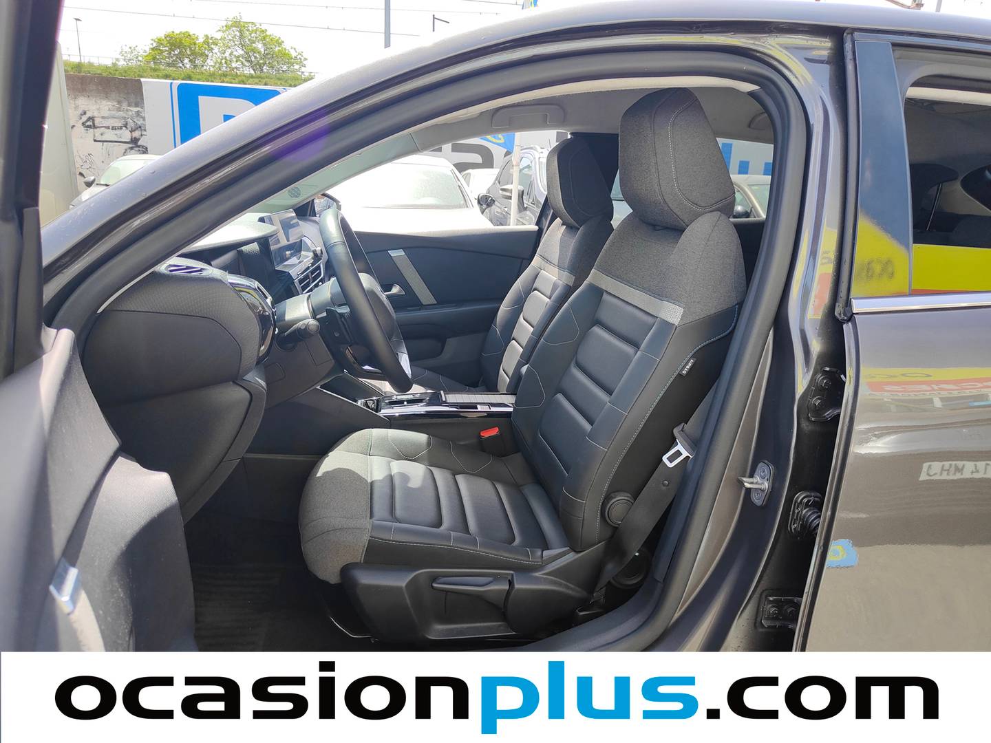 Foto asientos delanteros Citroën C4 Citroën C4 BlueHDi 130 S&S Shine EAT8 (130 CV)