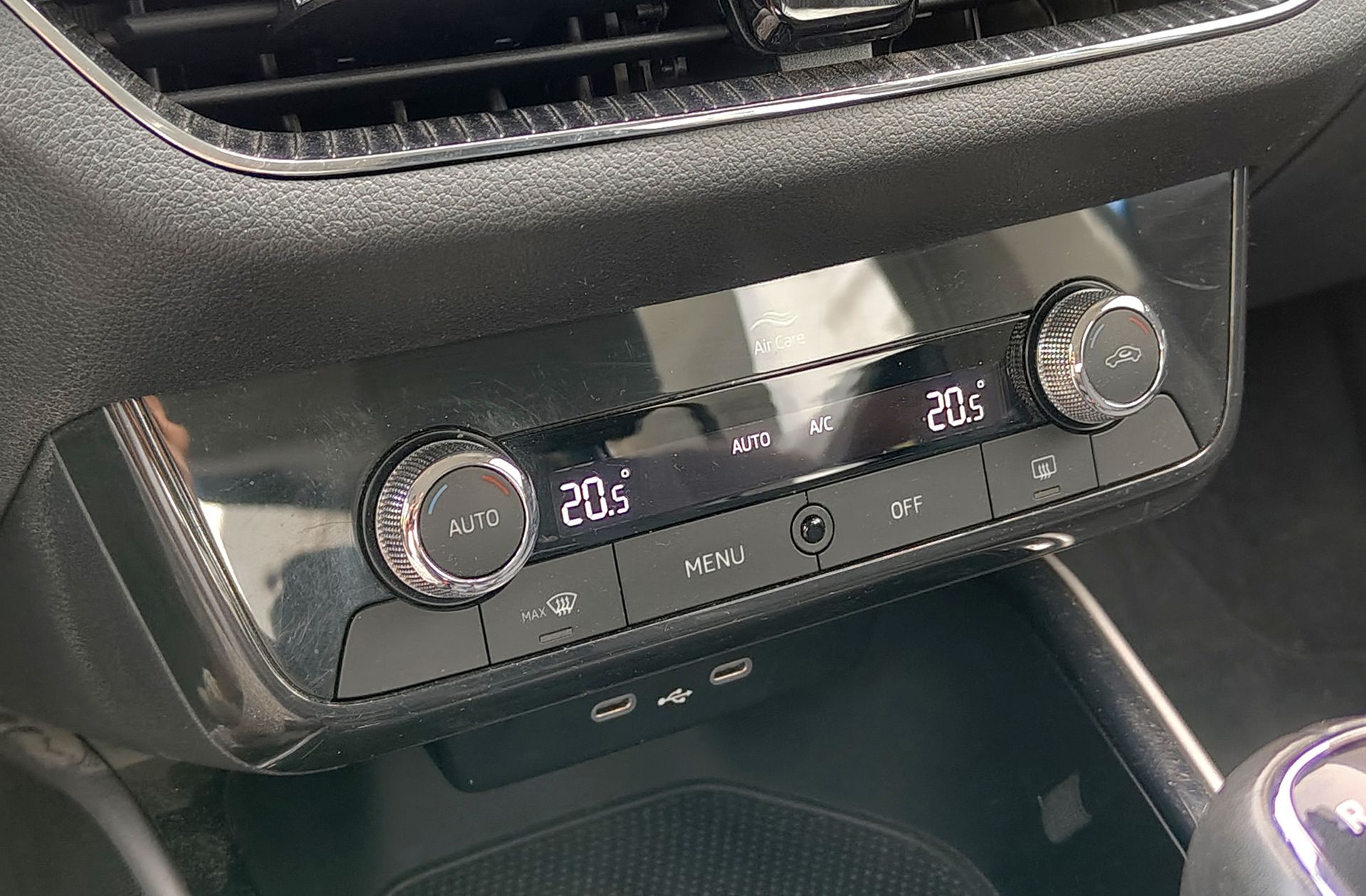 Škoda Fabia 1.0 TSI Style - foto 28