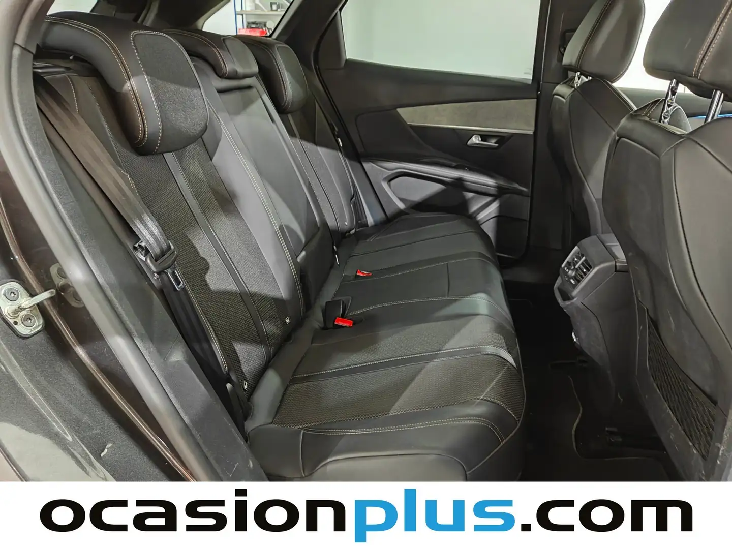 Foto Peugeot 3008 Hybrid Peugeot 3008 Hybrid 225 GT e-EAT8 (225 CV)