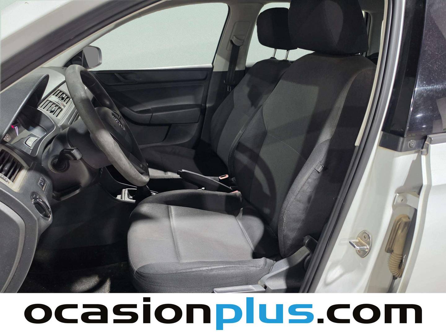 Foto asientos delanteros Skoda Spaceback Skoda Spaceback 1.6 TDI Active Green TEC (105 CV)