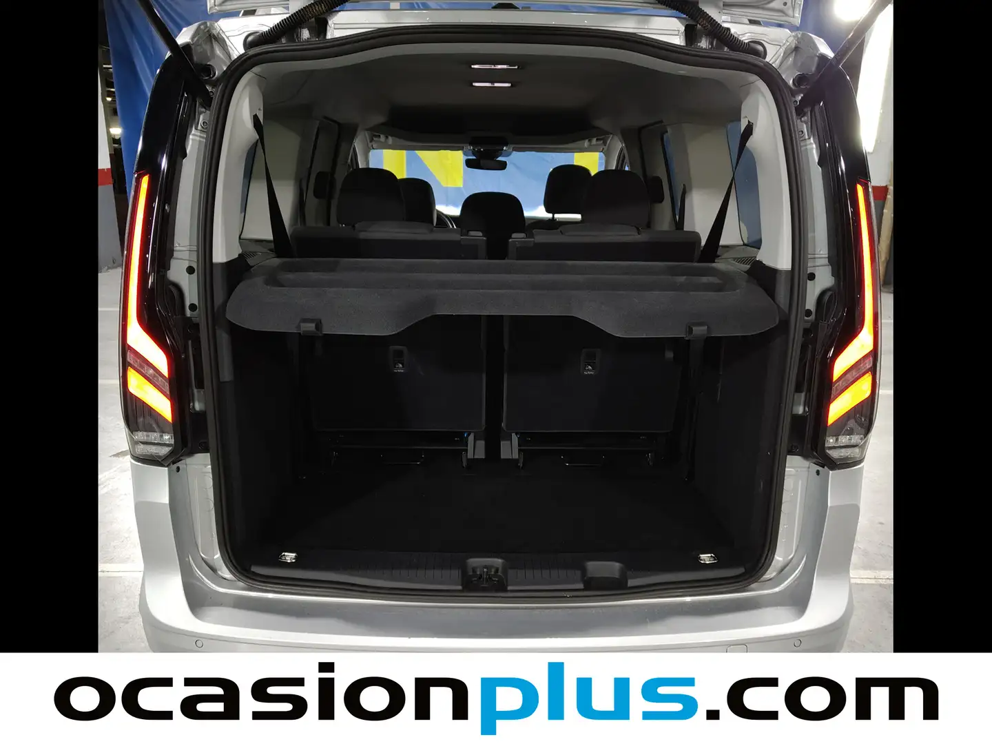 Foto Ford Grand Tourneo Connect Ford Grand Tourneo Connect 2.0 Ecoblue Titanium Auto (122 CV) 7 Plazas