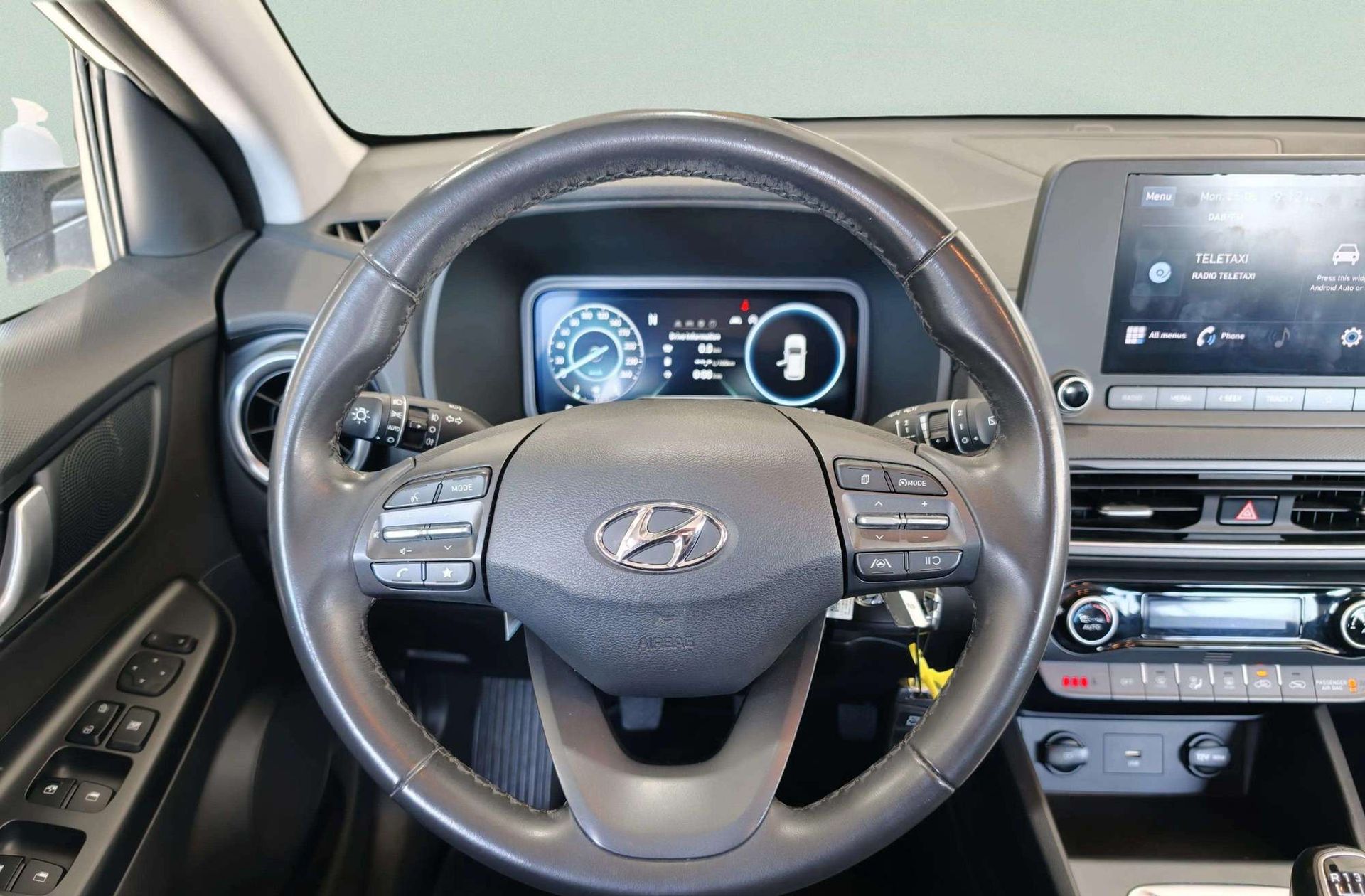 Hyundai Kona 1.0 T-GDi 48V Maxx 4x2 - foto 23