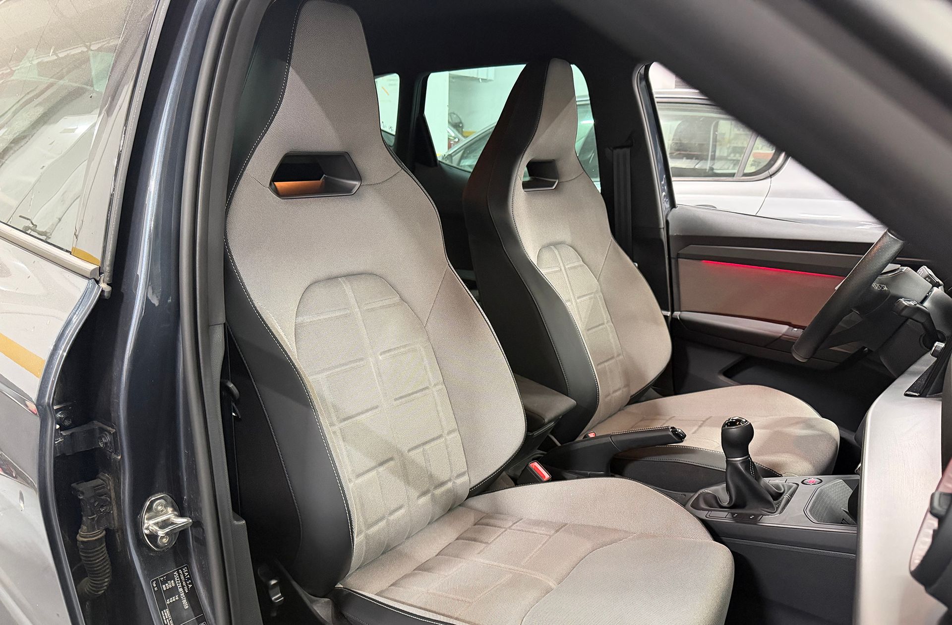 SEAT Arona 1.0 TSI FR - foto 18