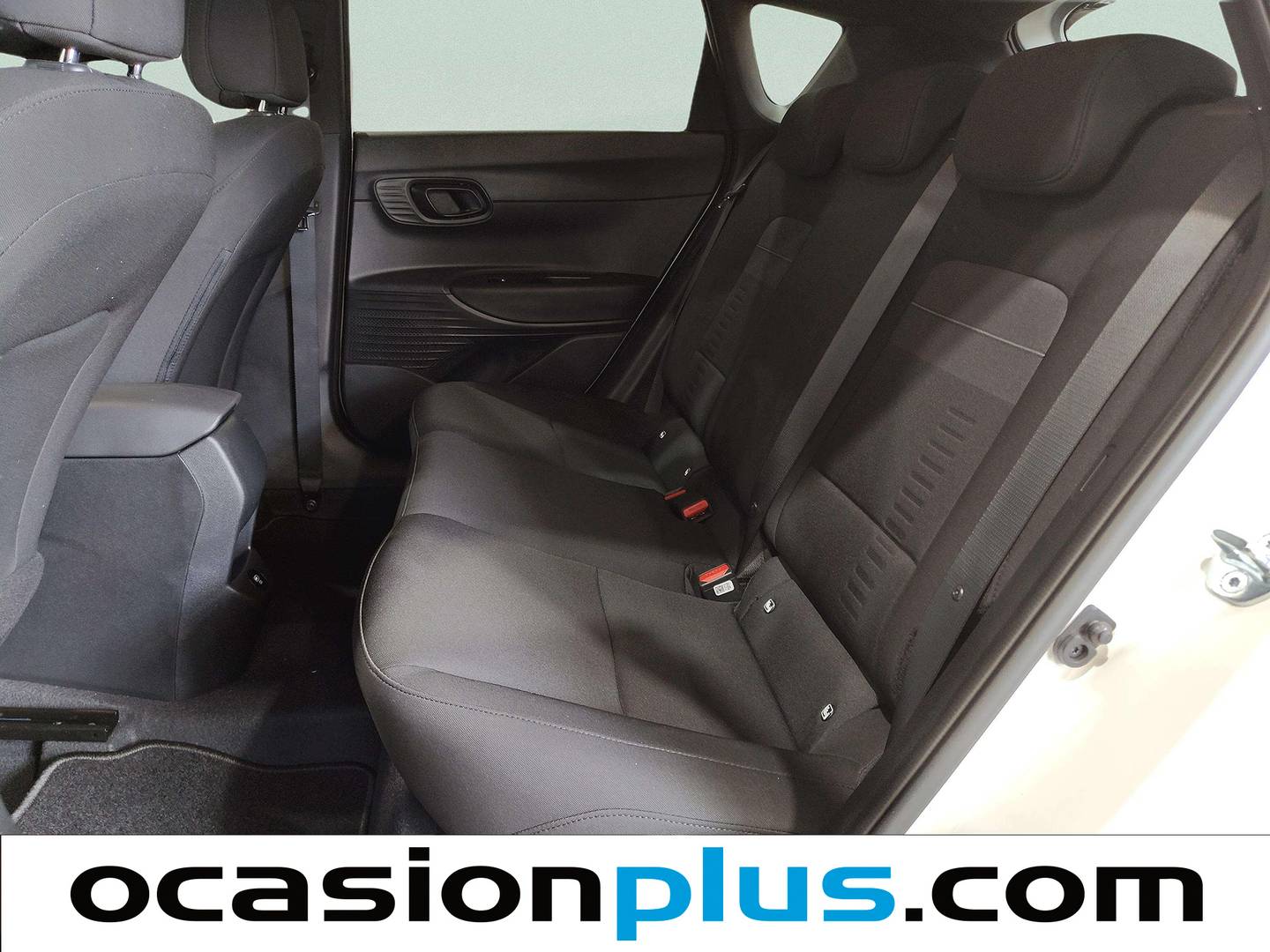Foto asientos traseros Hyundai Bayon Hyundai Bayon 1.0T Black Line (90 CV)