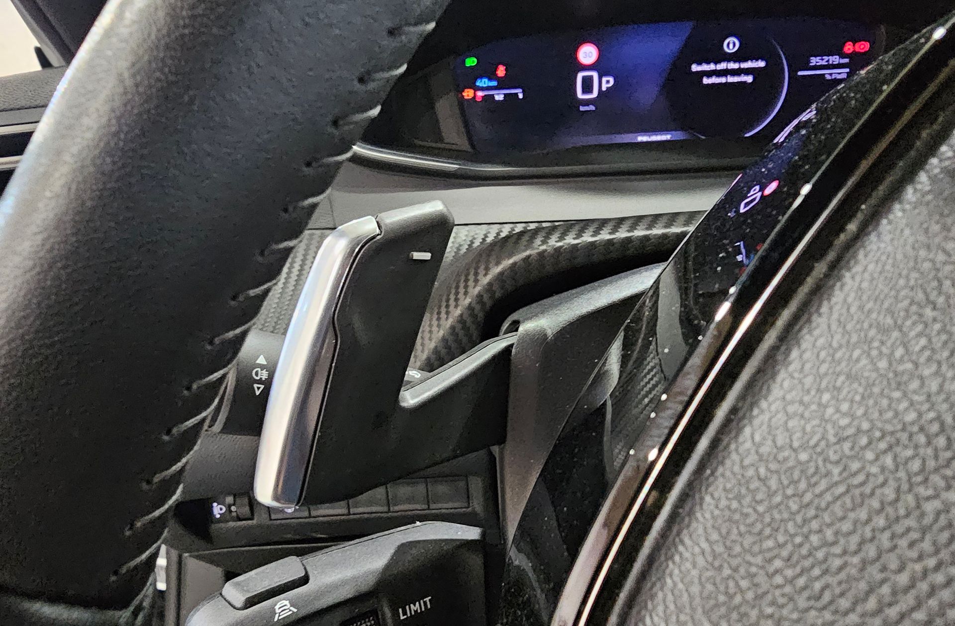Peugeot 2008 Allure Hybrid eDCS6 - foto 28