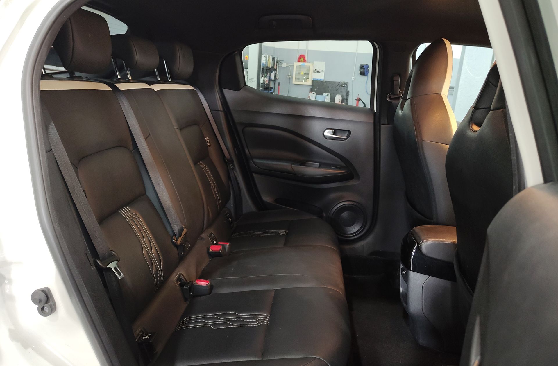Nissan Juke 1.6 Hybrid Premiere Edition - foto 18