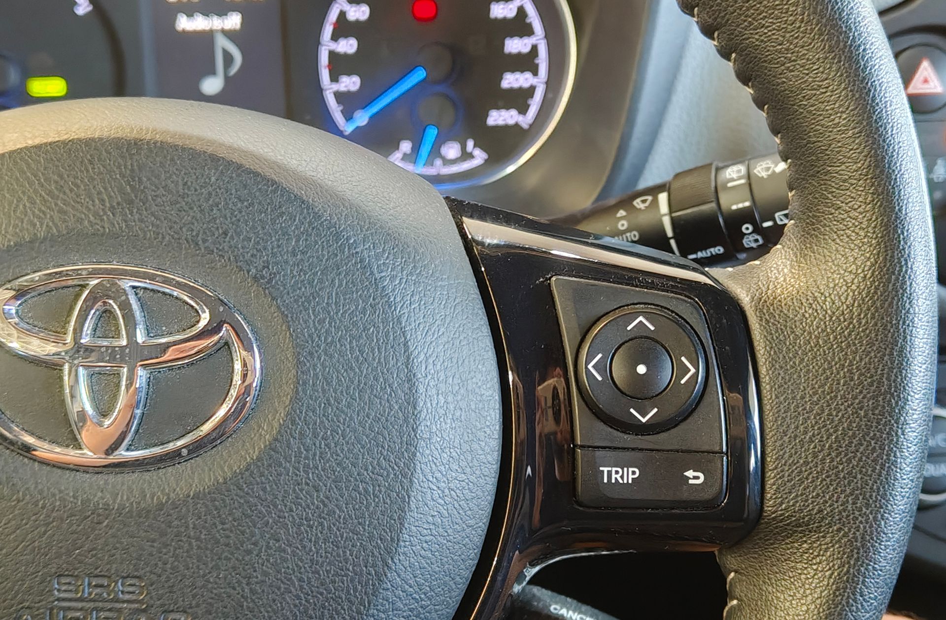 Toyota Yaris 1.5 Hybrid Active - foto 22