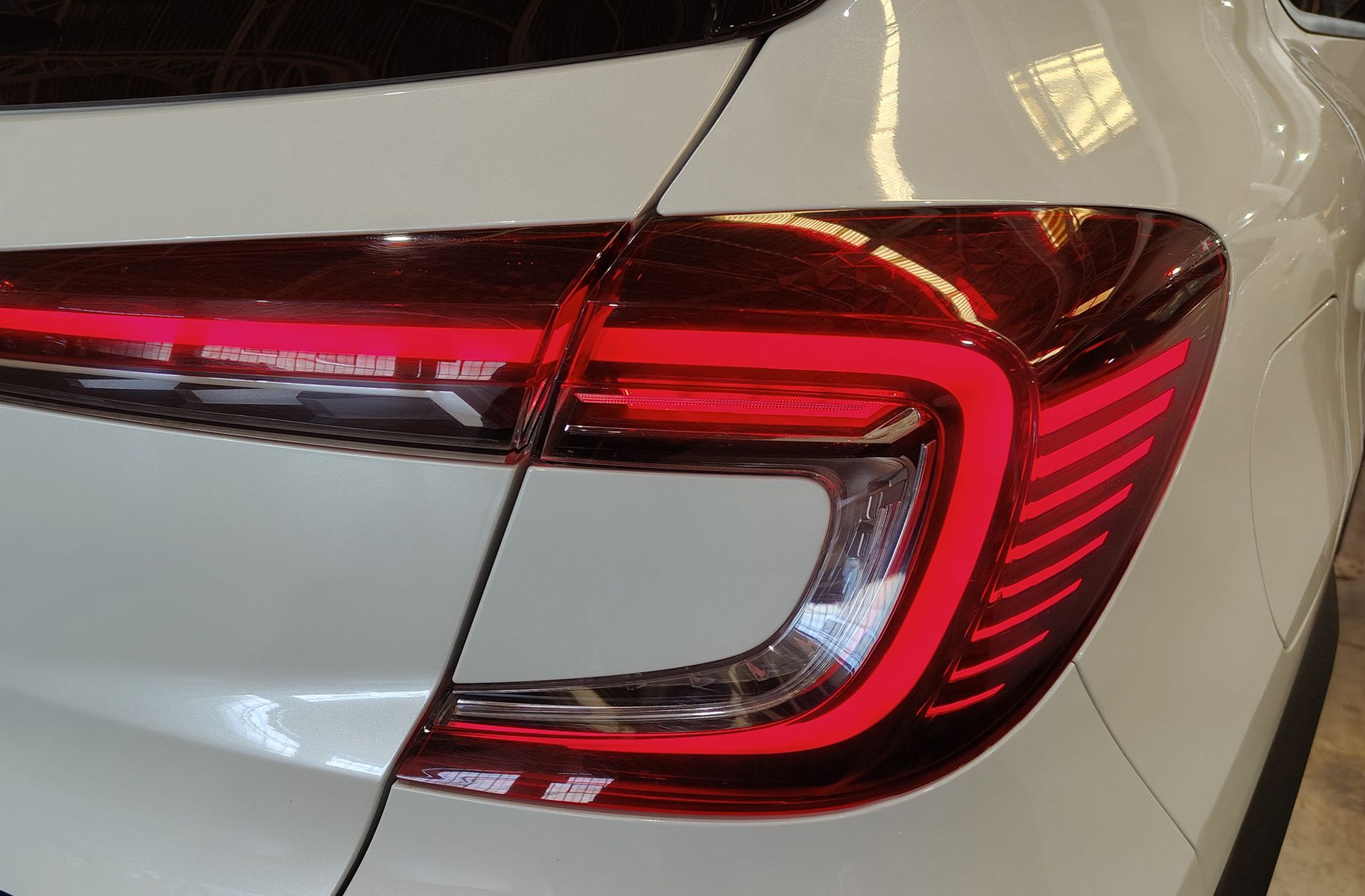 Mitsubishi ASX 130T MHEV Motion - foto 15