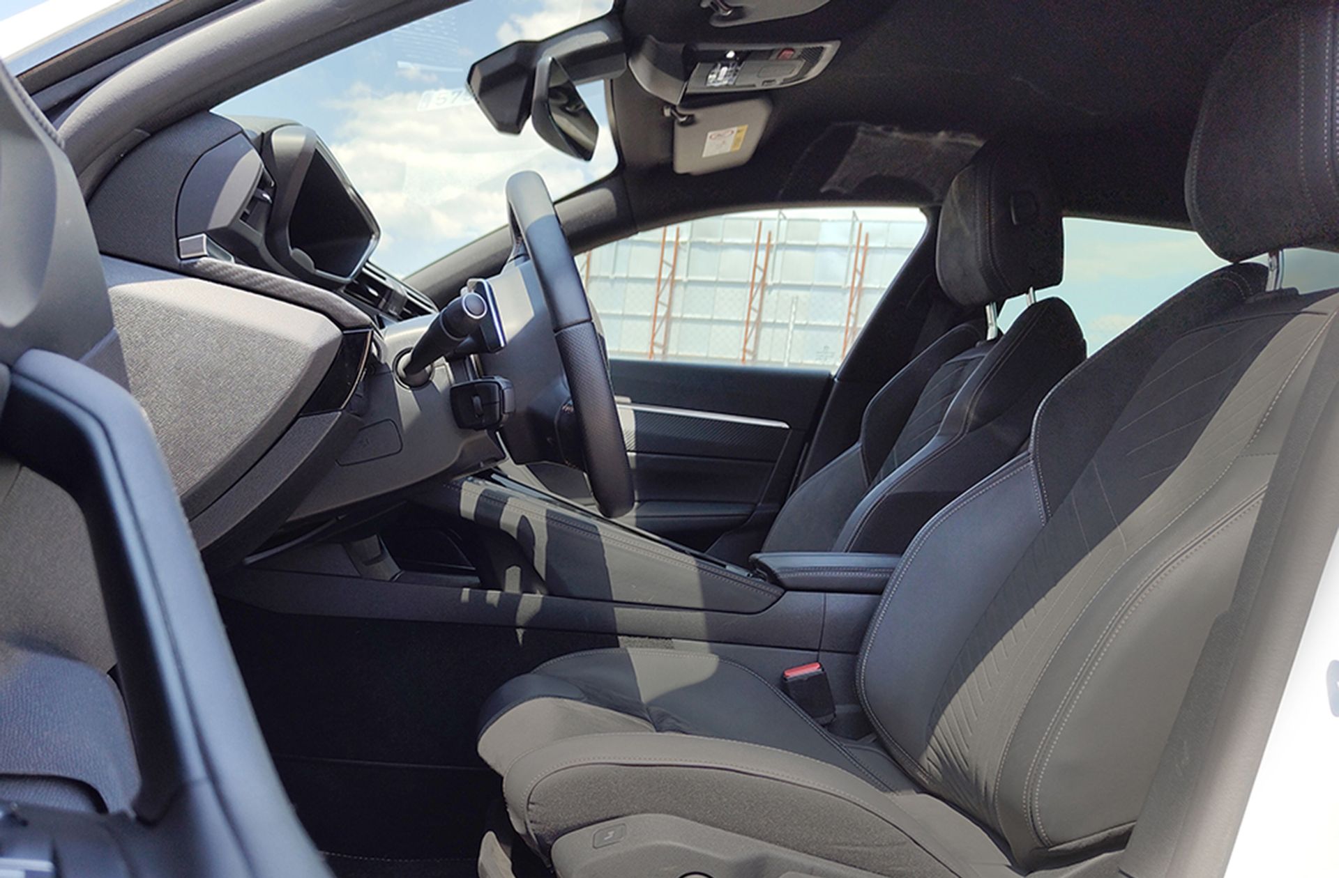 Peugeot 508 SW BlueHDi 130 GT EAT8 - foto 12