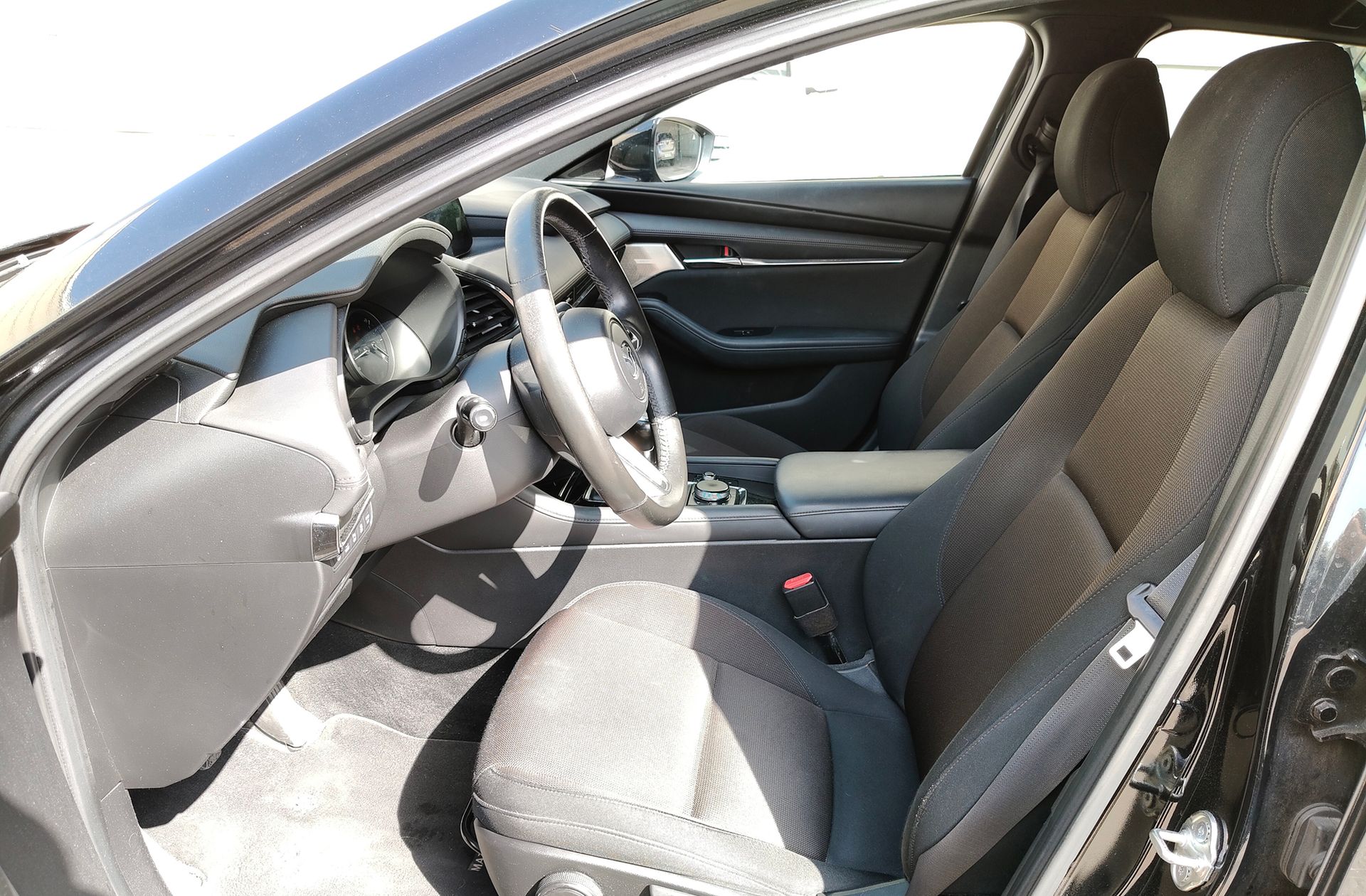 Mazda Mazda3 2.0 Skyactiv-G Zenith - foto 11