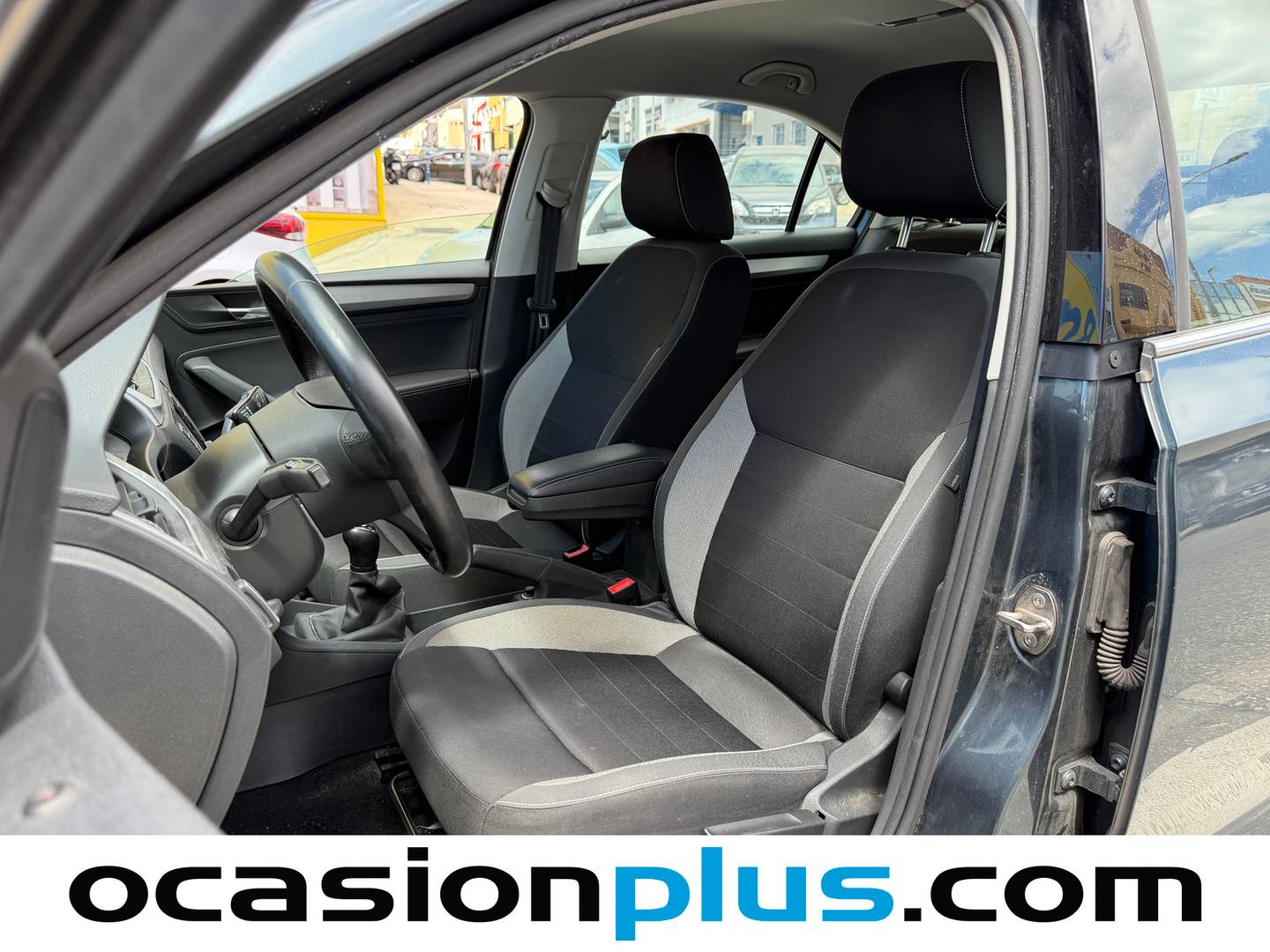 Foto asientos delanteros Skoda Rapid Skoda Rapid 1.0 TSI Ambition (110 CV)