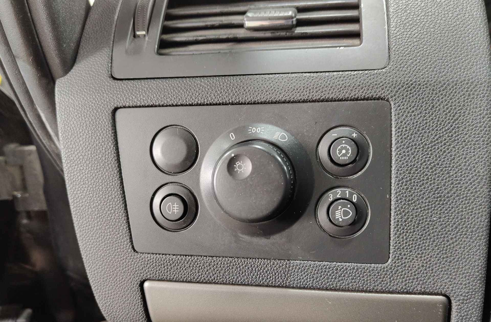 Opel Zafira 1.9 CDTi Essentia 7 plazas - foto 20