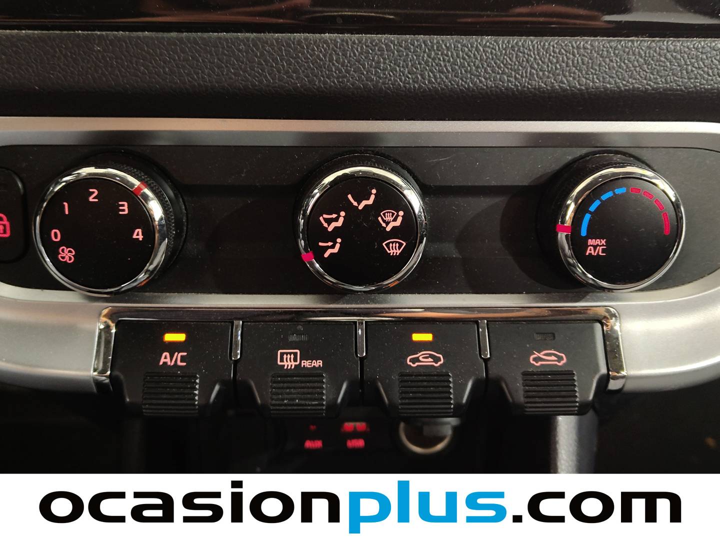 Extras y acabados del KIA Rio KIA Rio 1.2 CVVT Concept (84 CV)