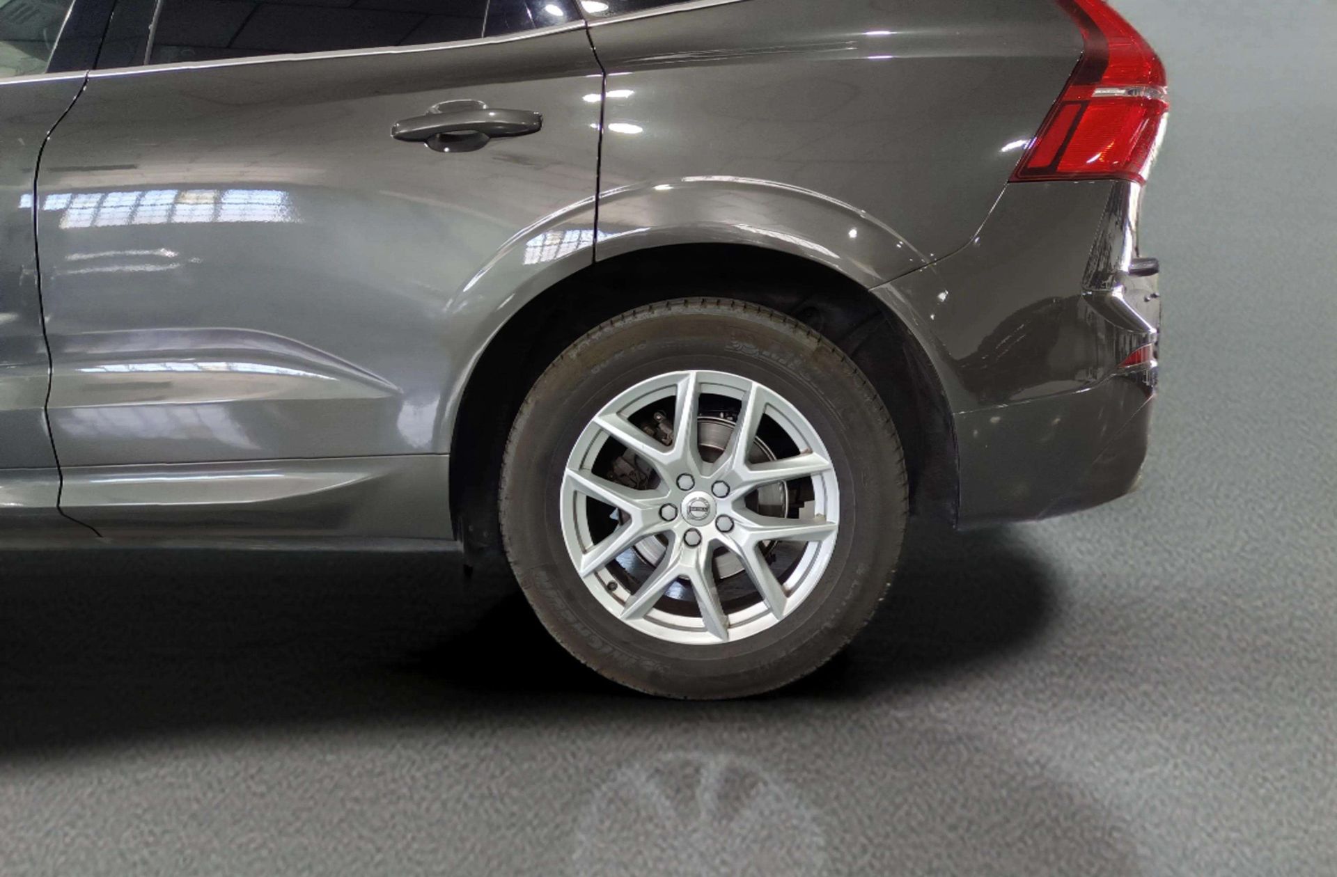 Volvo XC60 D4 Business Plus - foto 34