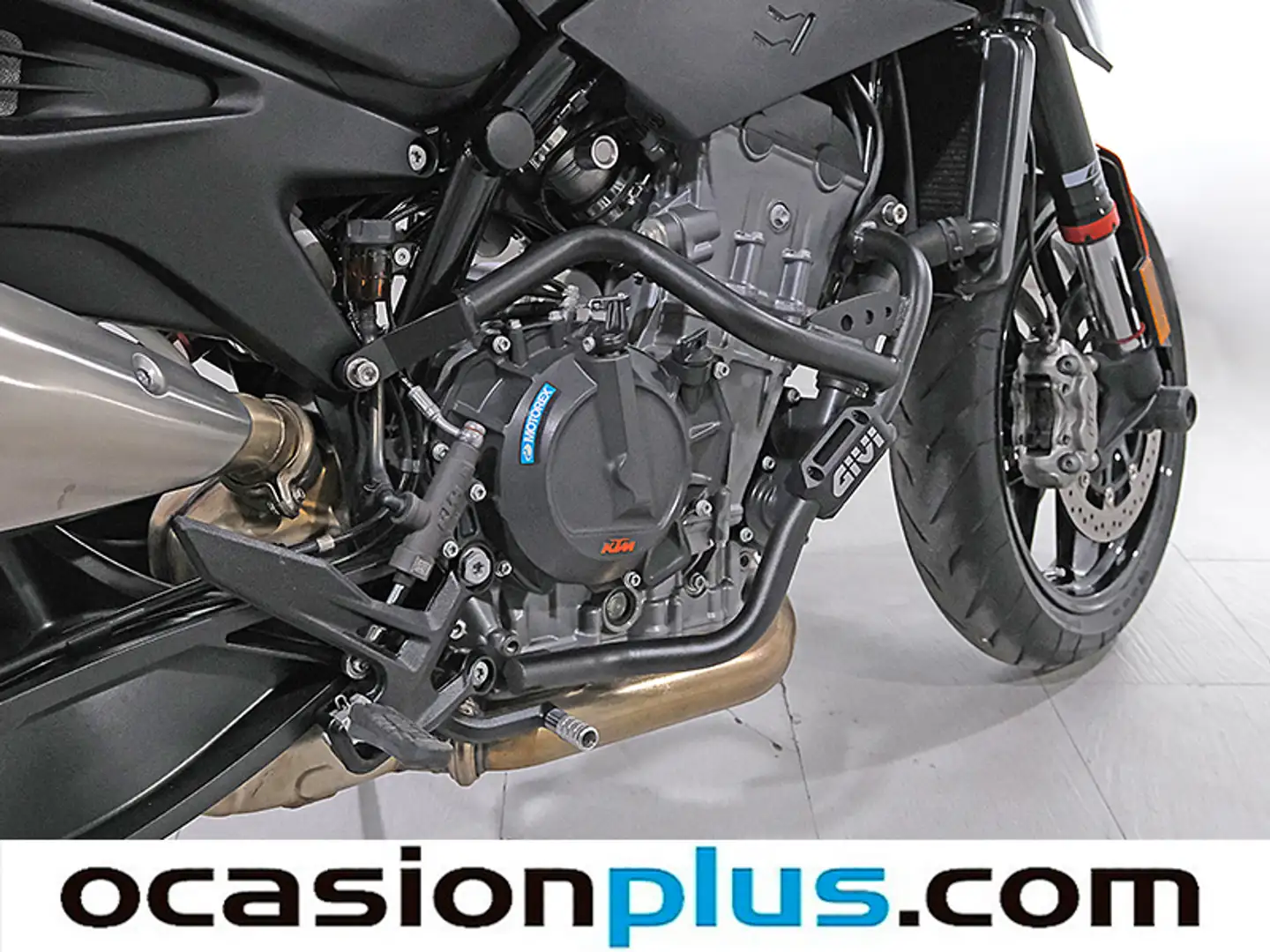 Foto KTM 890 DUKE L KTM 890 DUKE L 890 DUKE L (95 Cv)