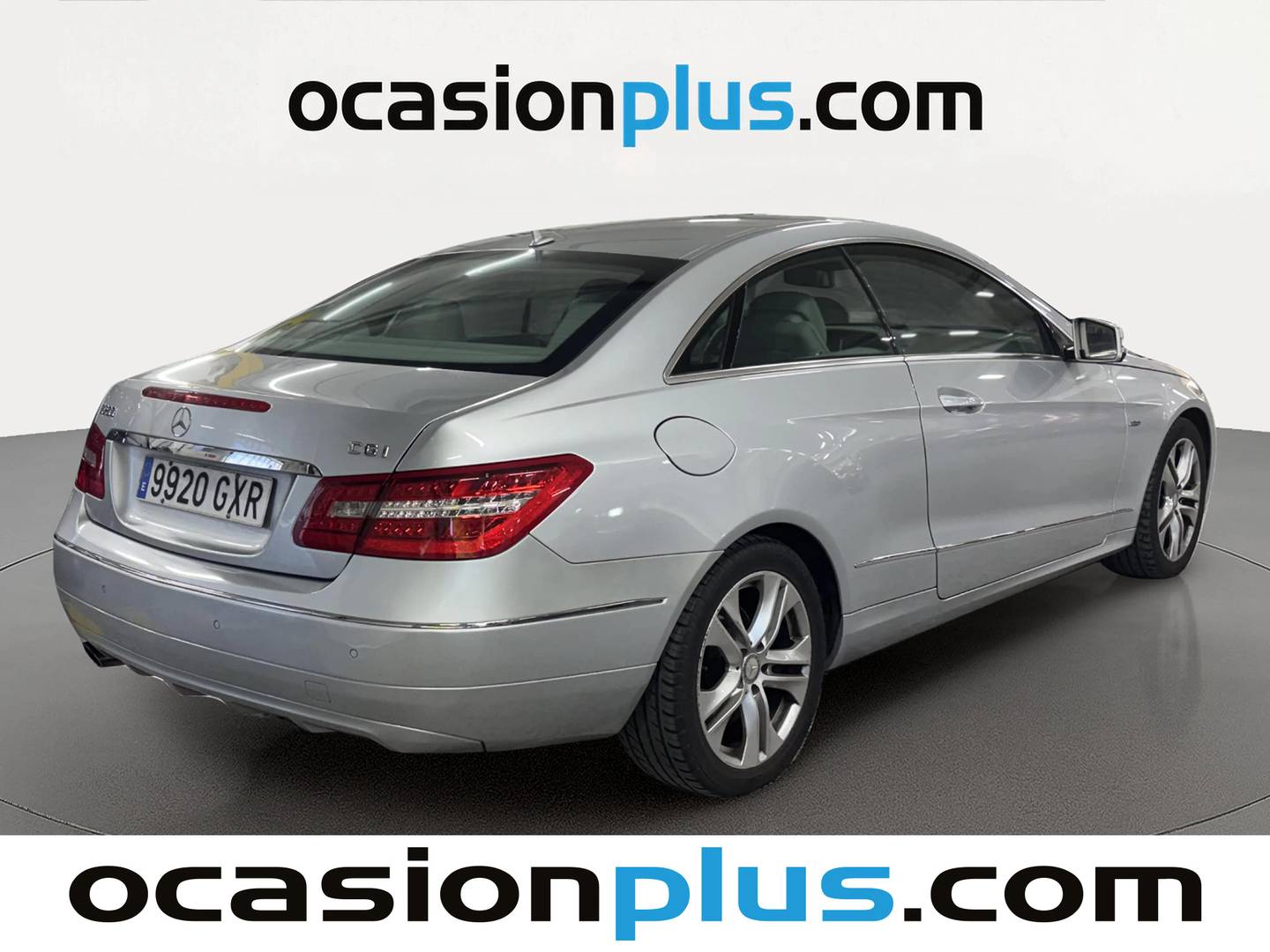 Foto trasera Mercedes Clase E Mercedes Clase E Coupé E 200 CGI Blue Efficiency Elegance (184 CV) derecha