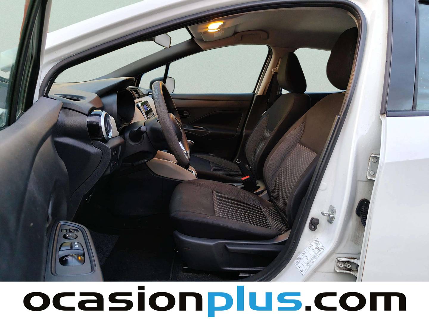 Foto asientos delanteros Nissan Micra Nissan Micra 1.0 G Visia+ (71 CV)