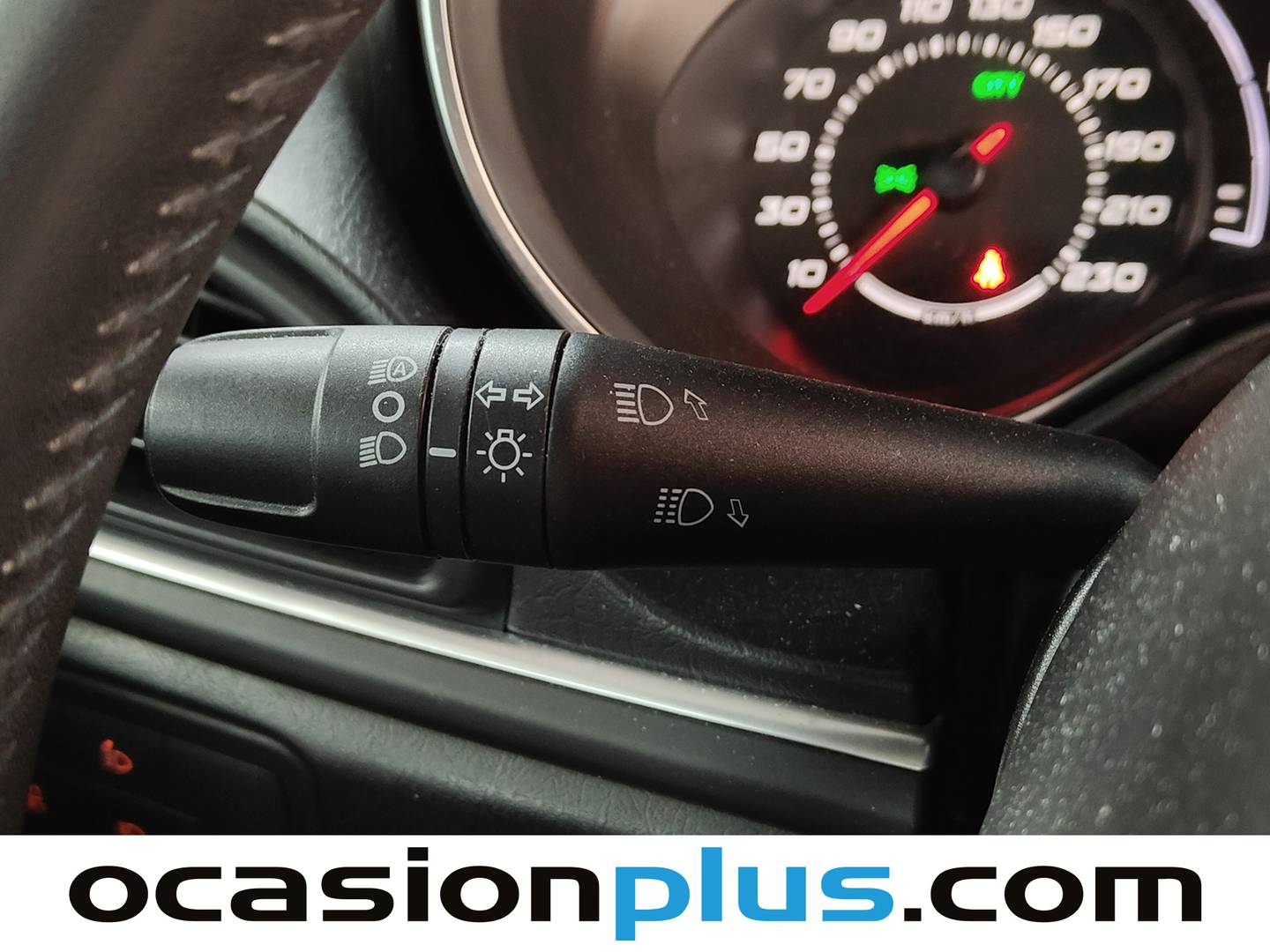 Equipamiento del Fiat Tipo Fiat Tipo 1.4 T-Jet Gasolina/GLP Lounge  (120 CV)