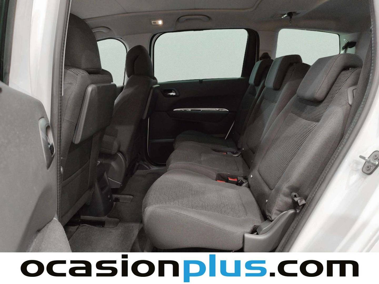 Foto asientos traseros Peugeot 5008 Peugeot 5008 Allure 1.2 PureTech S&S (130 CV) 7 Plazas