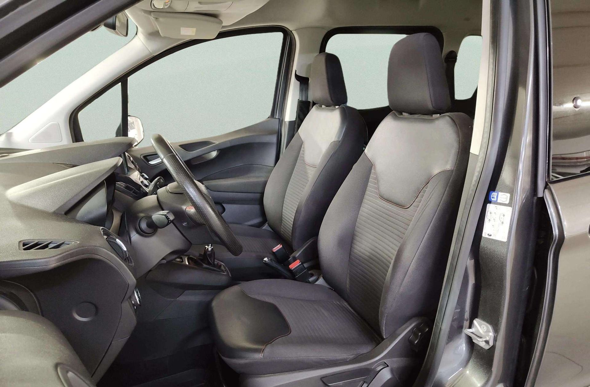 Ford Tourneo Courier 1.0 EcoBoost Sport - foto 10