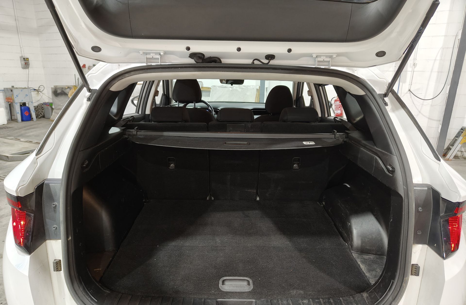 Hyundai Tucson 1.6 CRDi 48V Maxx - foto 16