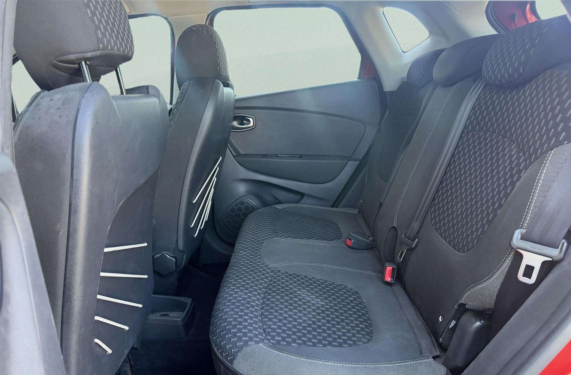 Renault Captur Zen TCe GPF EDC - foto 11