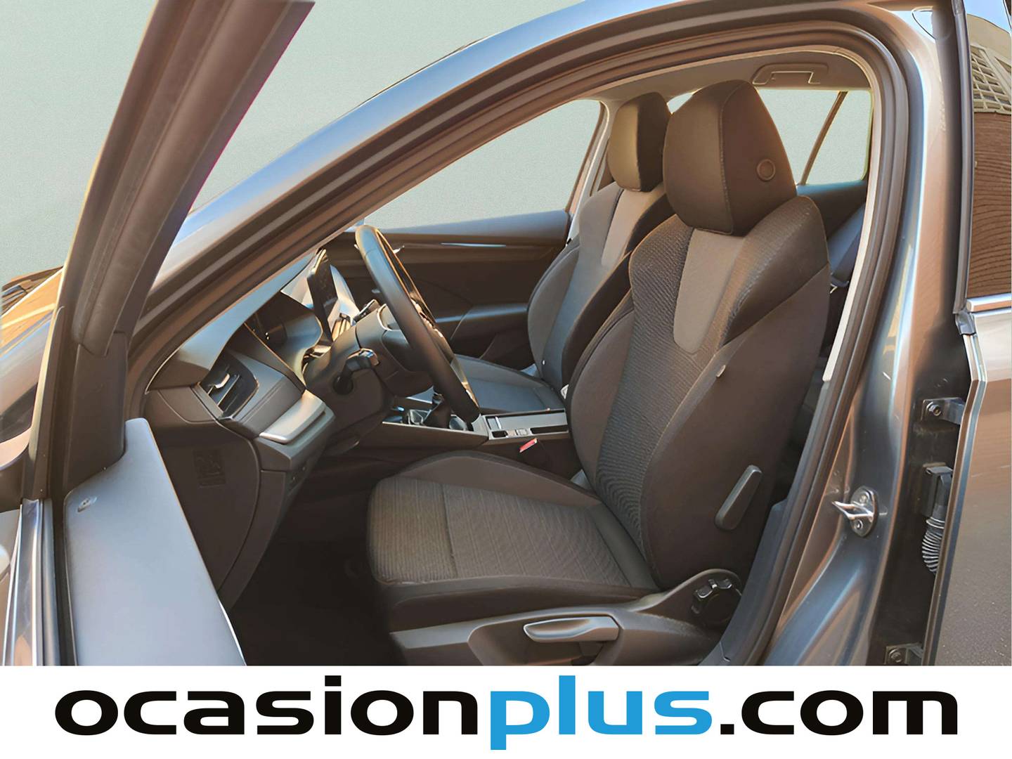 Foto asientos delanteros Skoda Octavia Skoda Octavia Combi 1.0 TSI Ambition (110 CV)