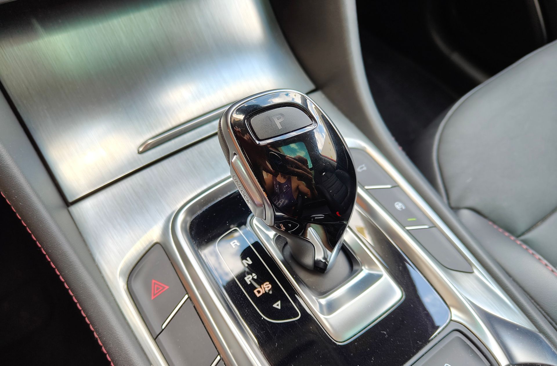 MG HS 1.5 Turbo GDI Luxury DCT - foto 5