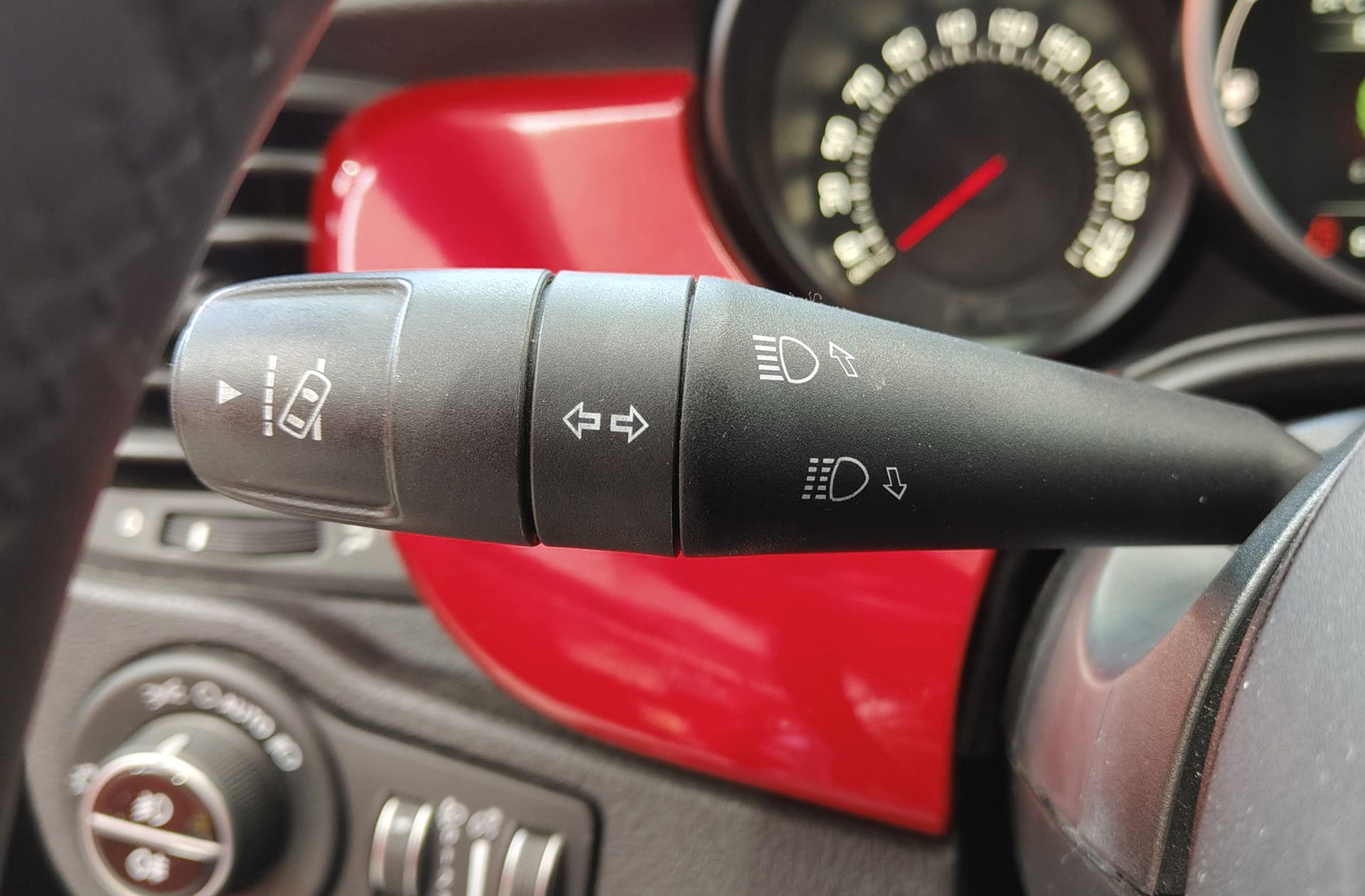 Fiat 500X 1.4 MultiAir Lounge 4x2 - foto 22