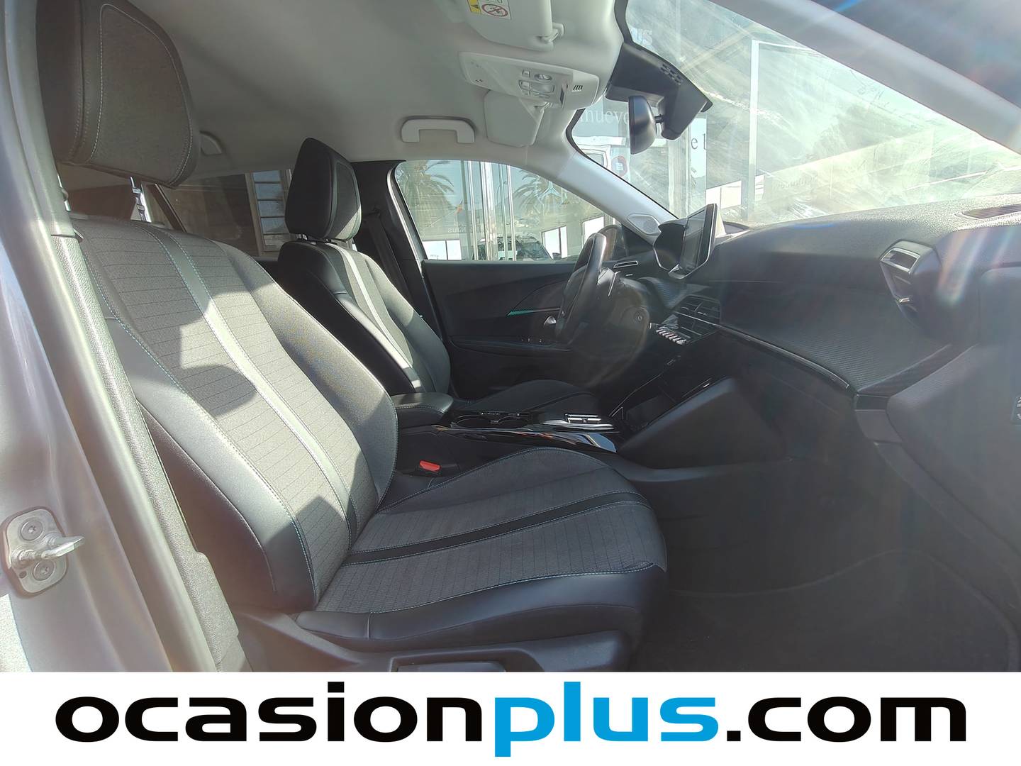 Peugeot 2008 Peugeot 2008 PureTech 130 S&S Allure EAT8 (130 CV) gasolina