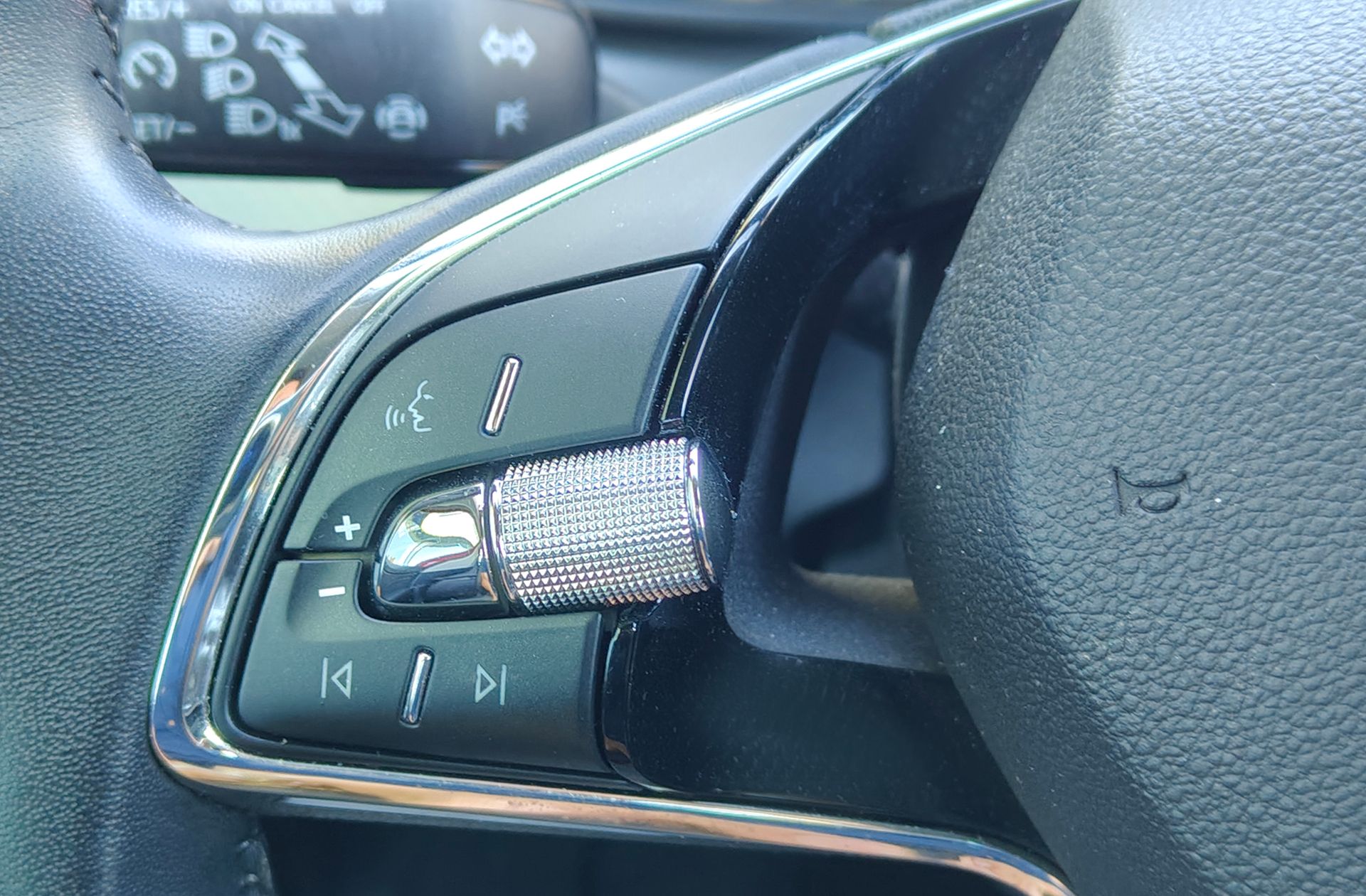 Škoda Kamiq 1.5 TSI Style DSG - foto 24