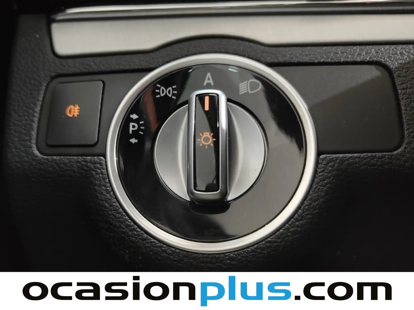 Foto Mercedes Clase E Mercedes-Benz Clase E E 220 CDI Coupe Blue Efficiency Avantgarde (170 CV) Paquete AMG