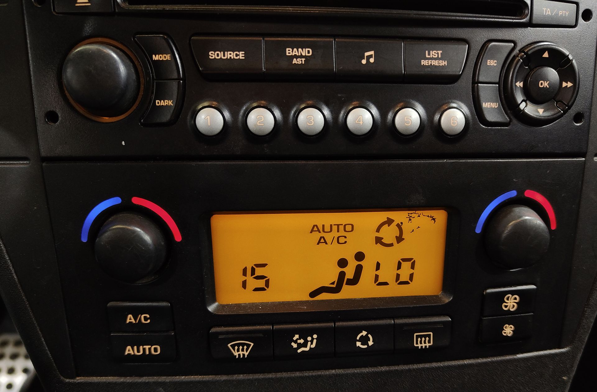Citroën C4 1.6 HDi VTS - foto 25
