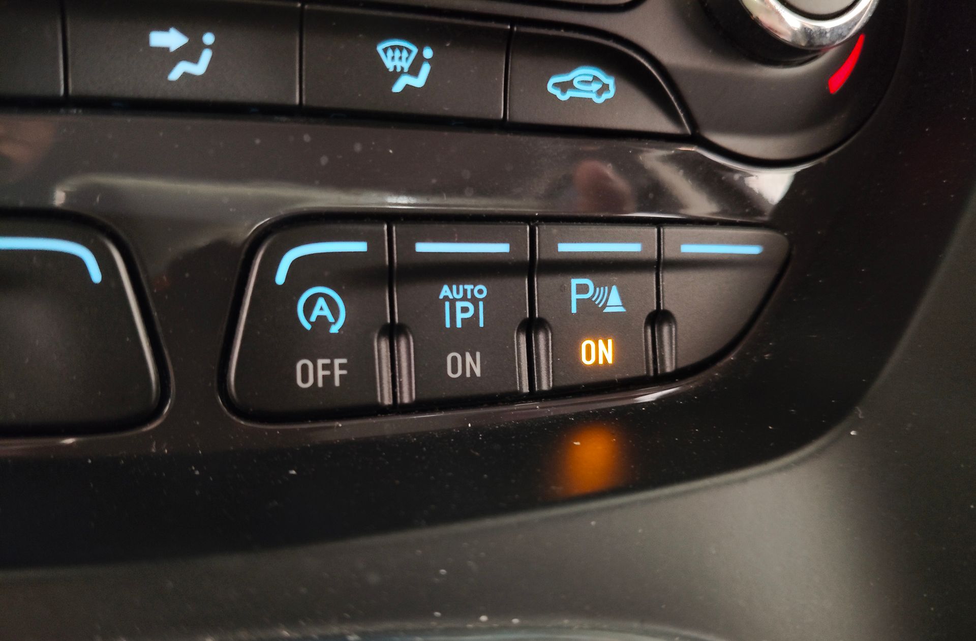 Ford Kuga 2.0 TDCi Titanium S 4x4 - foto 10