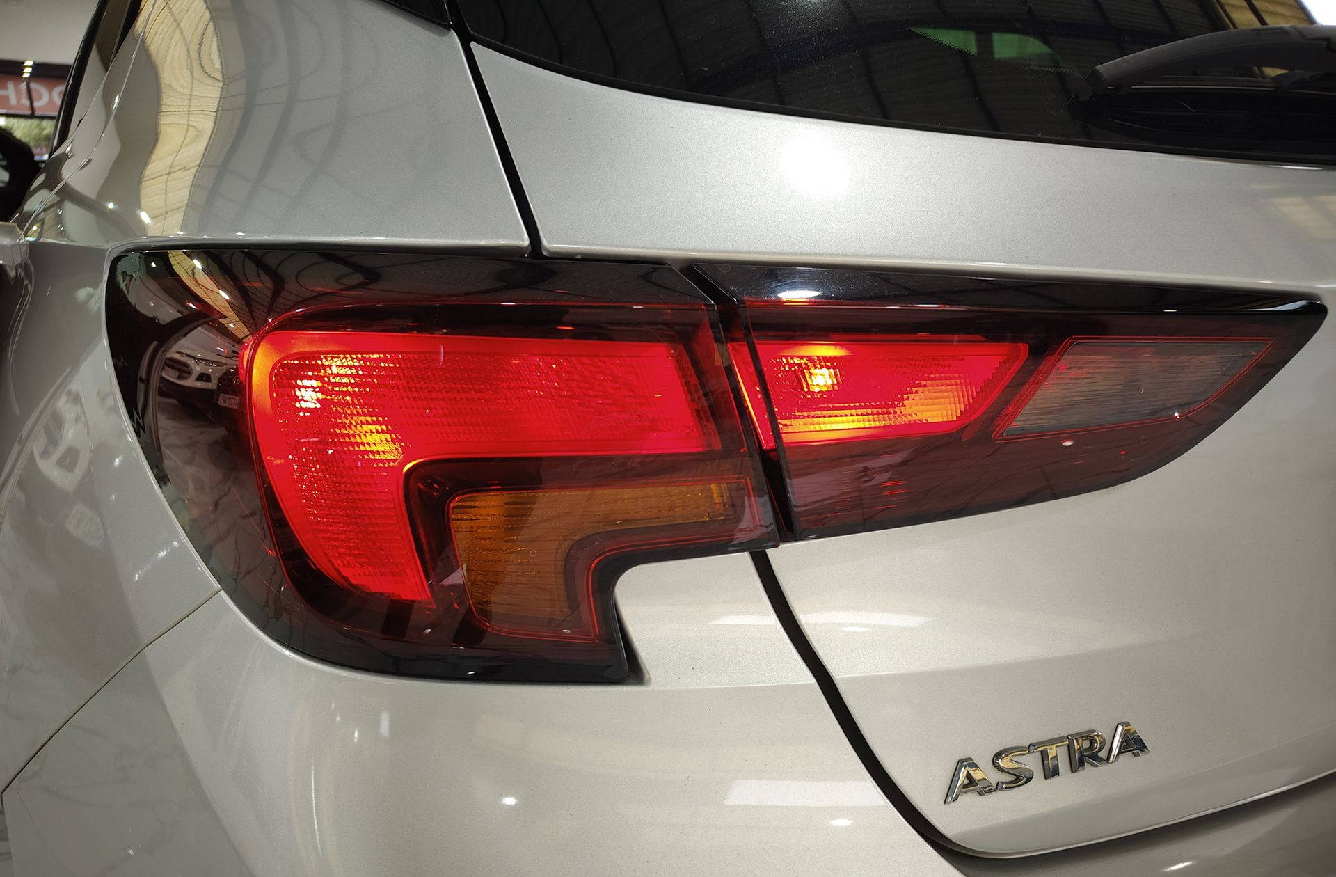 Opel Astra 1.2 Turbo SHL GS Line - foto 14