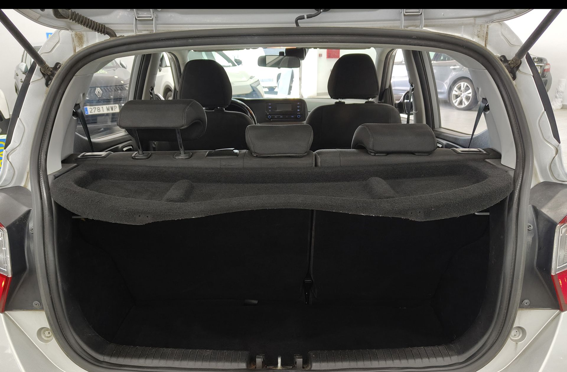 Hyundai i10 1.0 Essence - foto 12
