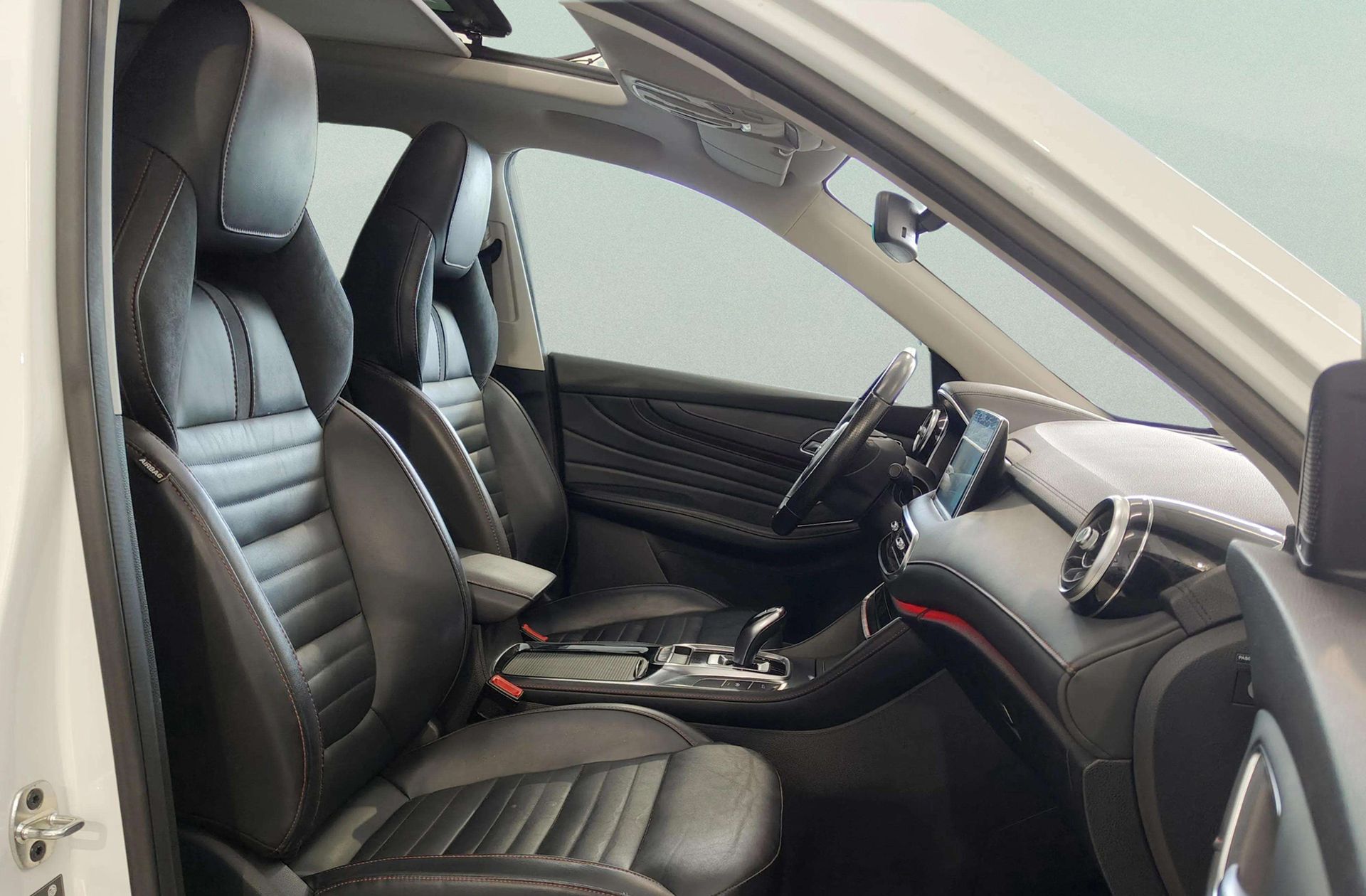 MG HS 1.5 Turbo GDI Luxury DCT - foto 21